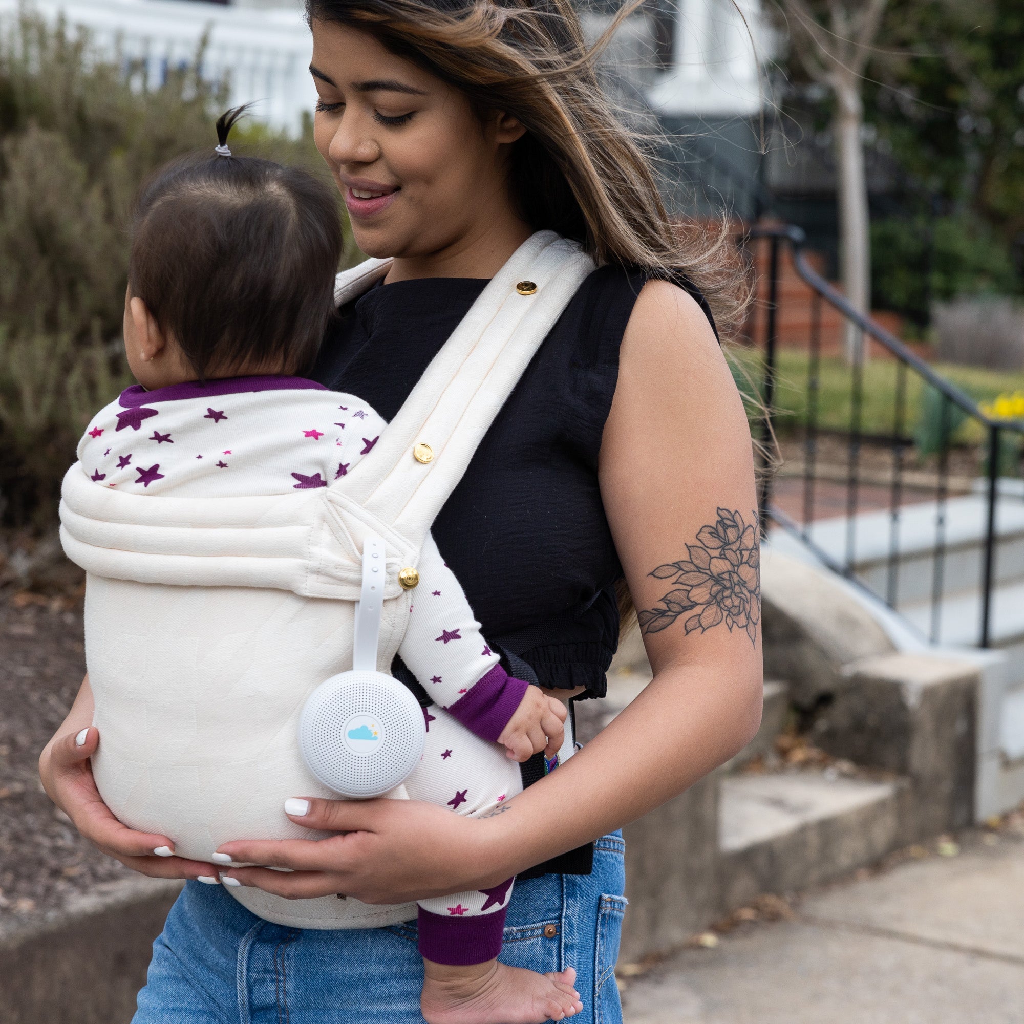 Yogasleep Hushh+ Travel Sound Machine: Soothe Your Little One Anywhere