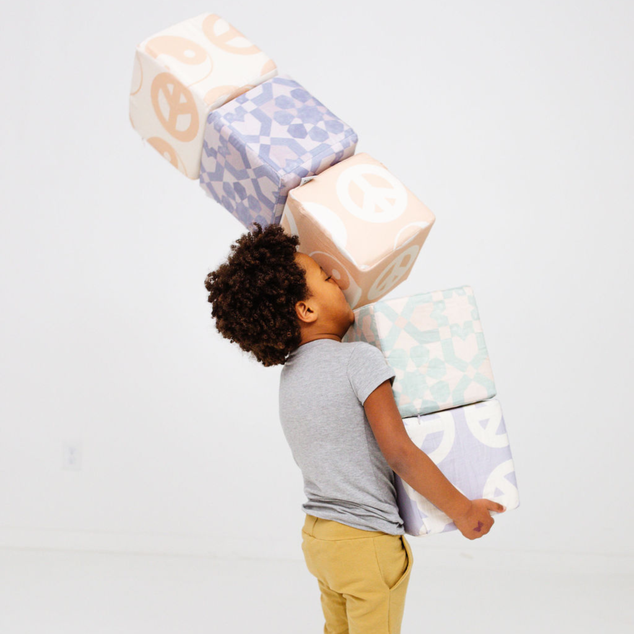Toki Mats Cream Peace Sign Play Cube - Ignite Your Child's Imagination