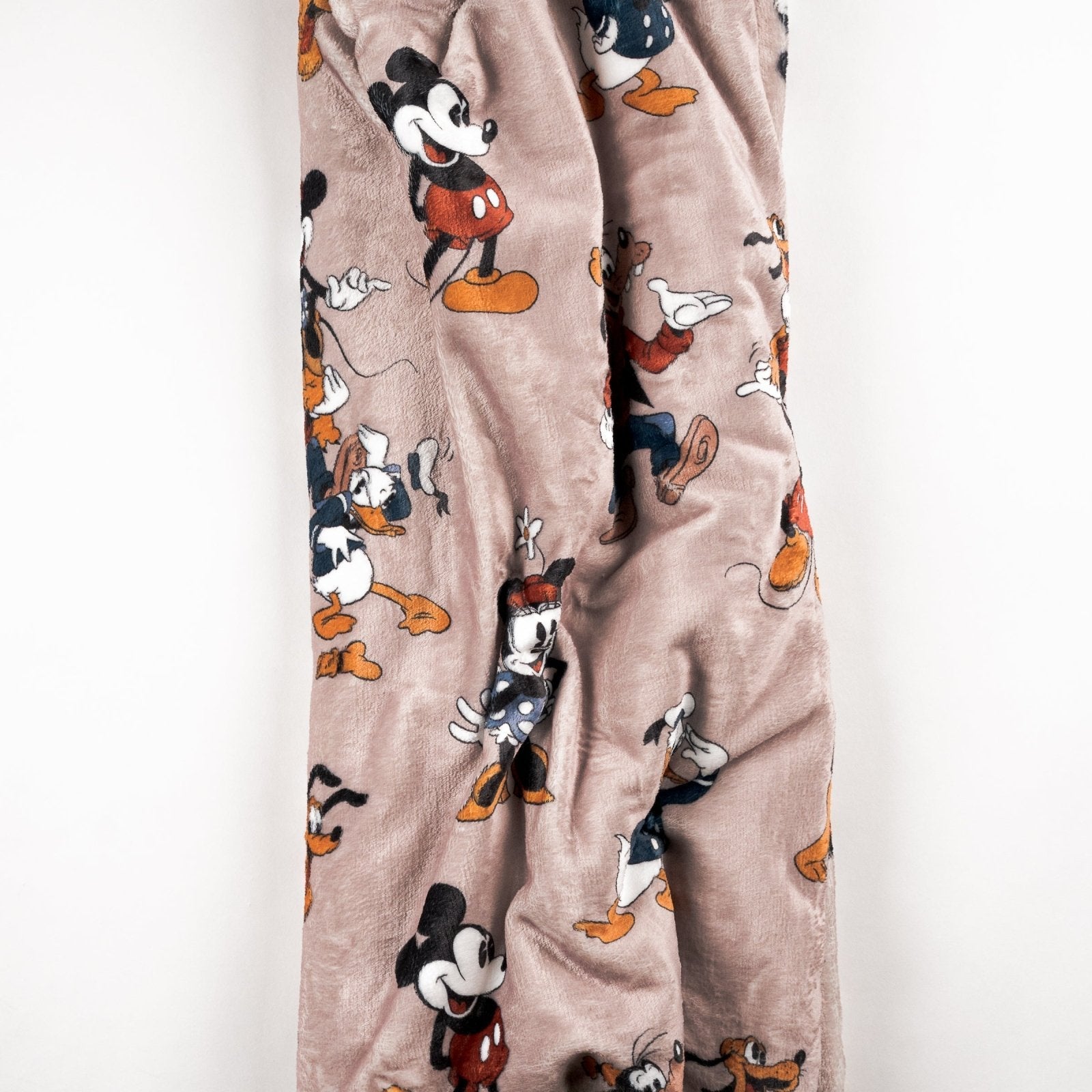 Ellie Sue Classic Luxury Throw Blanket
