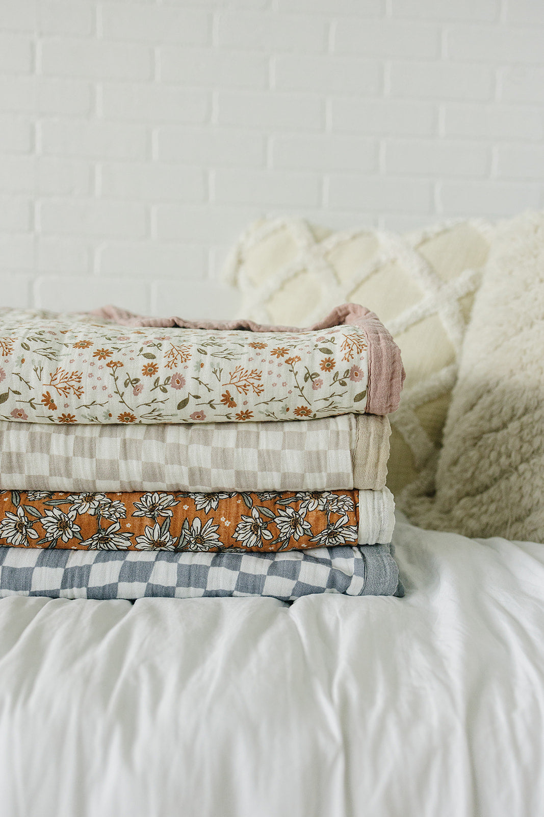 Mebie Baby's Dreamy Dusty Blue Wavy Checkered Twin Muslin Quilt - Your Child's Cozy Haven