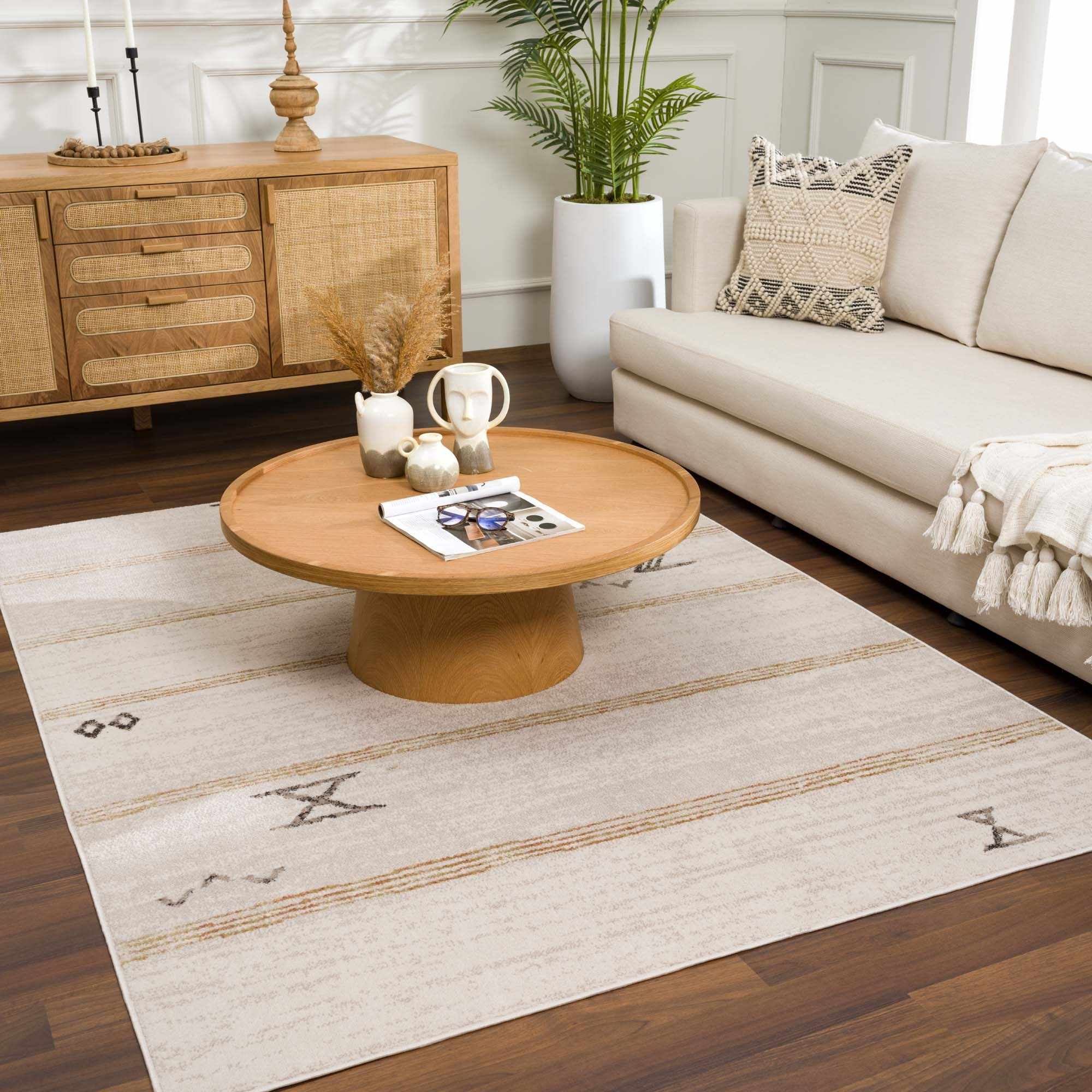 Elegant Hauteloom Deja Cream & Gold Area Rug