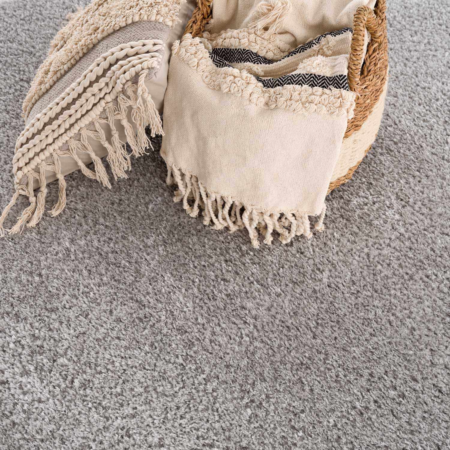 Indulge in Luxury with Hauteloom Heavenly Solid Light Gray Plush Rug