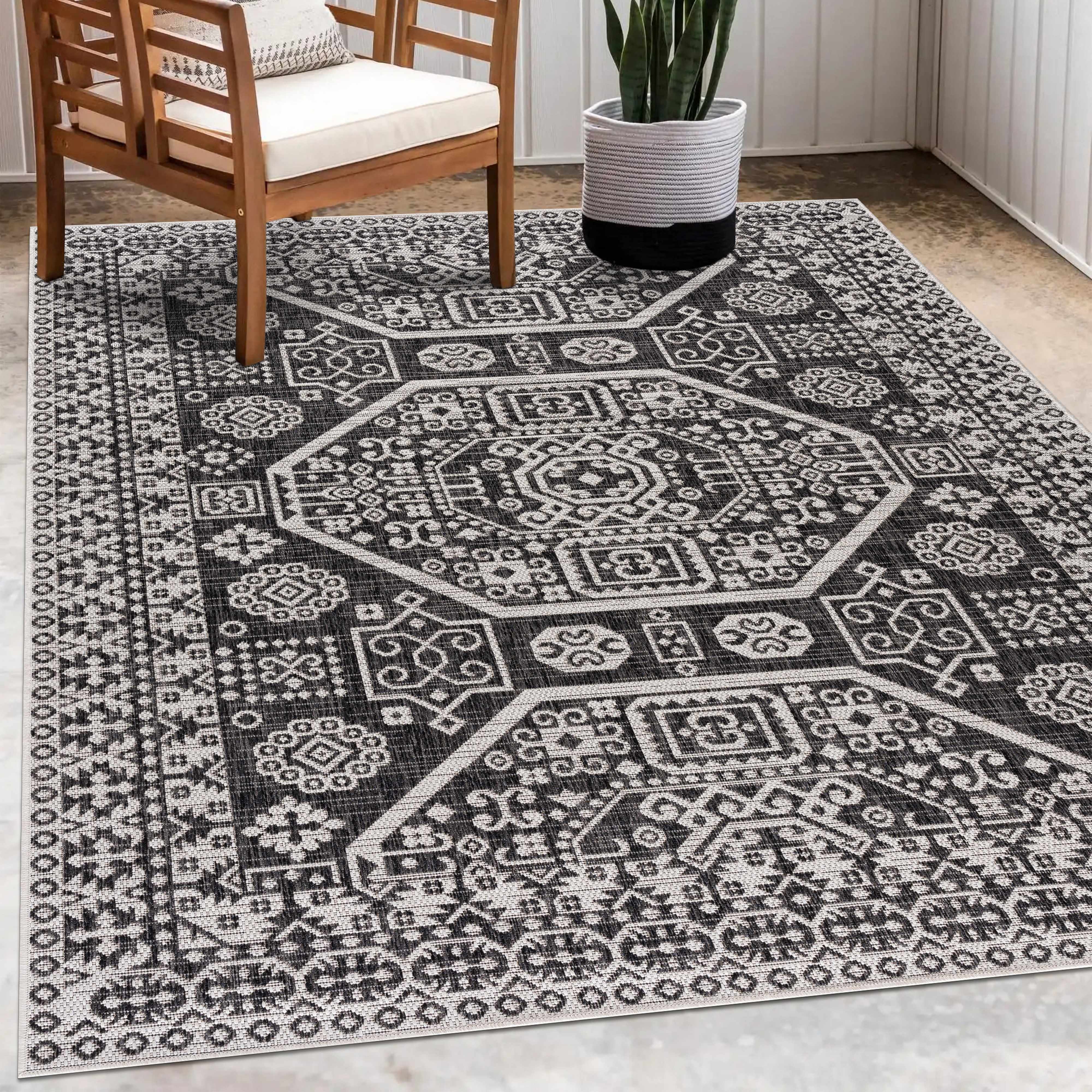 Exquisite Hauteloom Kingscliff Area Rug - Transform Your Space