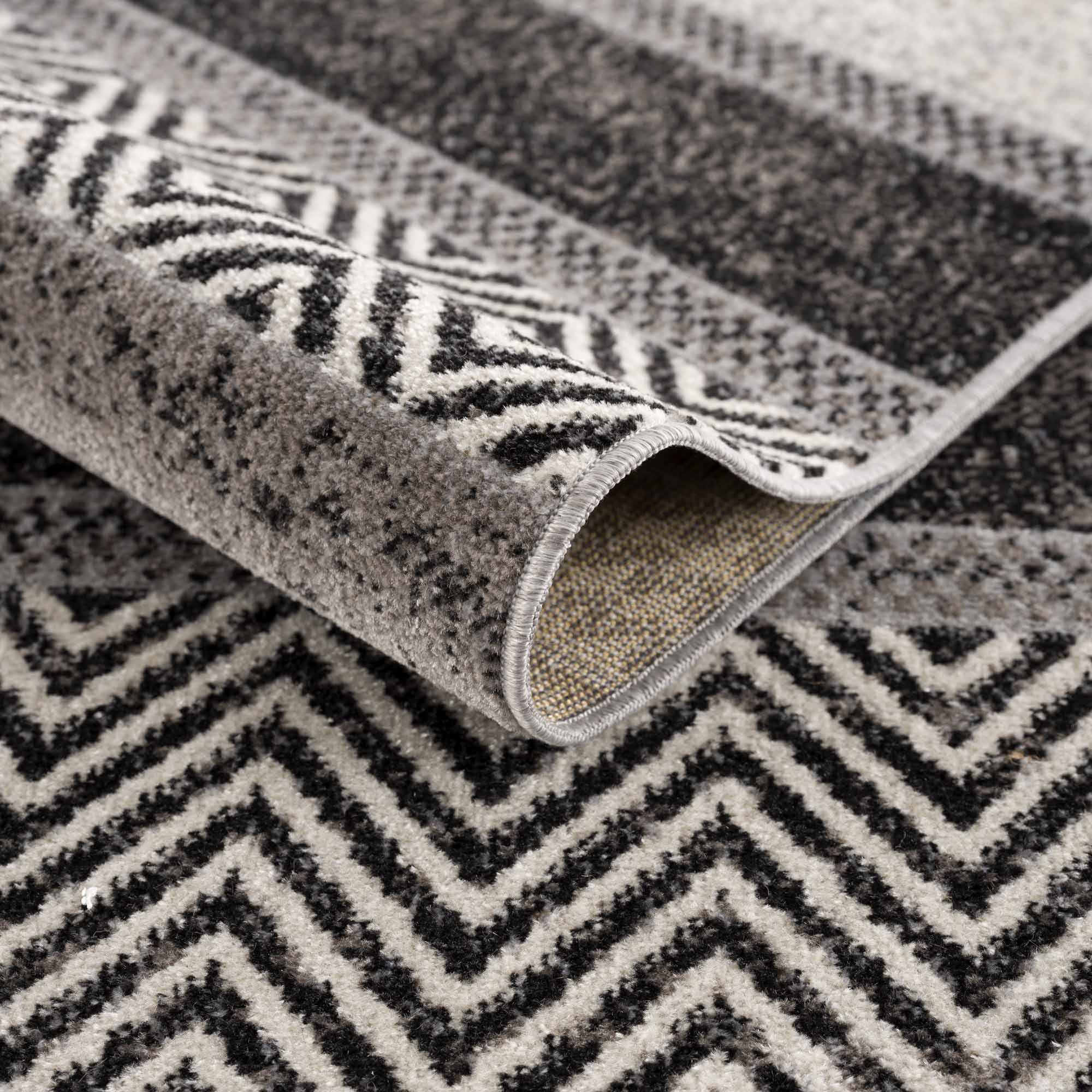 Hauteloom Middlestown Washable Geometric Area Rug - Your Stylish and Practical Floor Solution