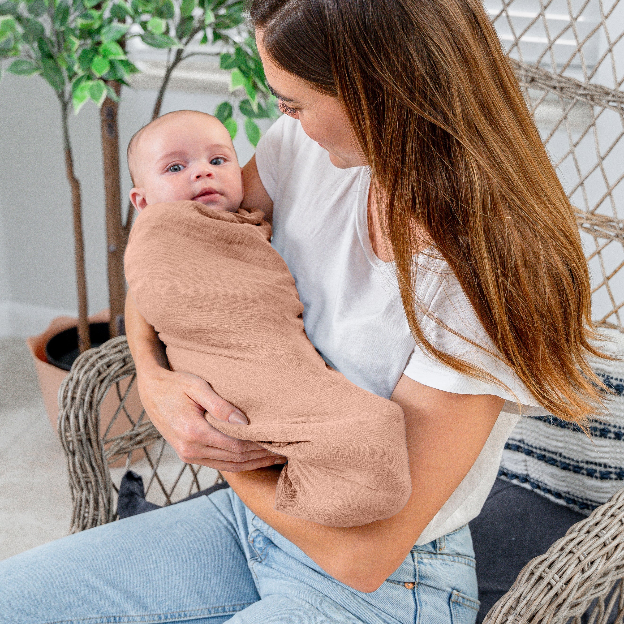 Comfy Cubs Ultra Soft Muslin Swaddle Blanket - Cedar, 1 Pack