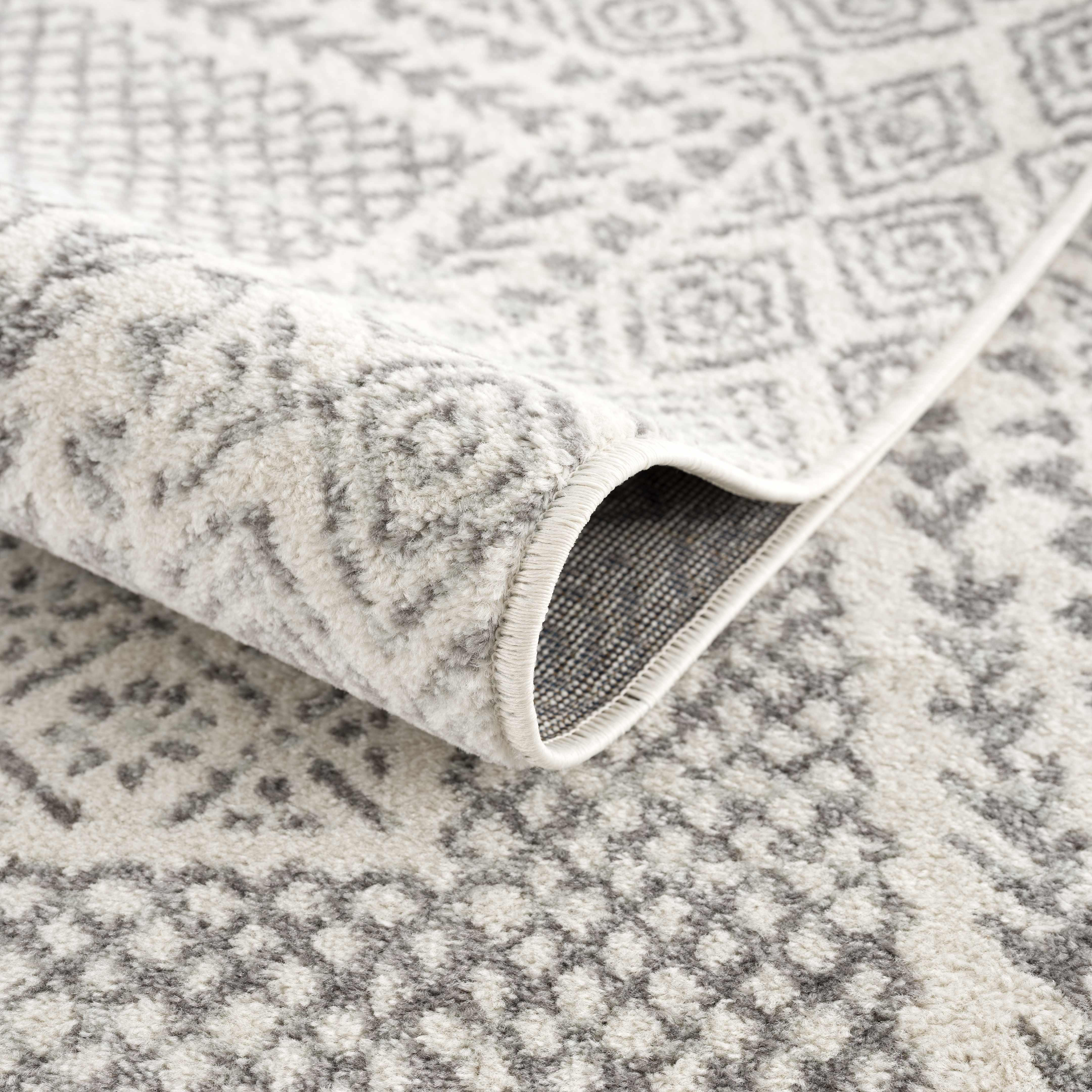 Hauteloom Marash KMRSH-4611 Inviting Area Rug