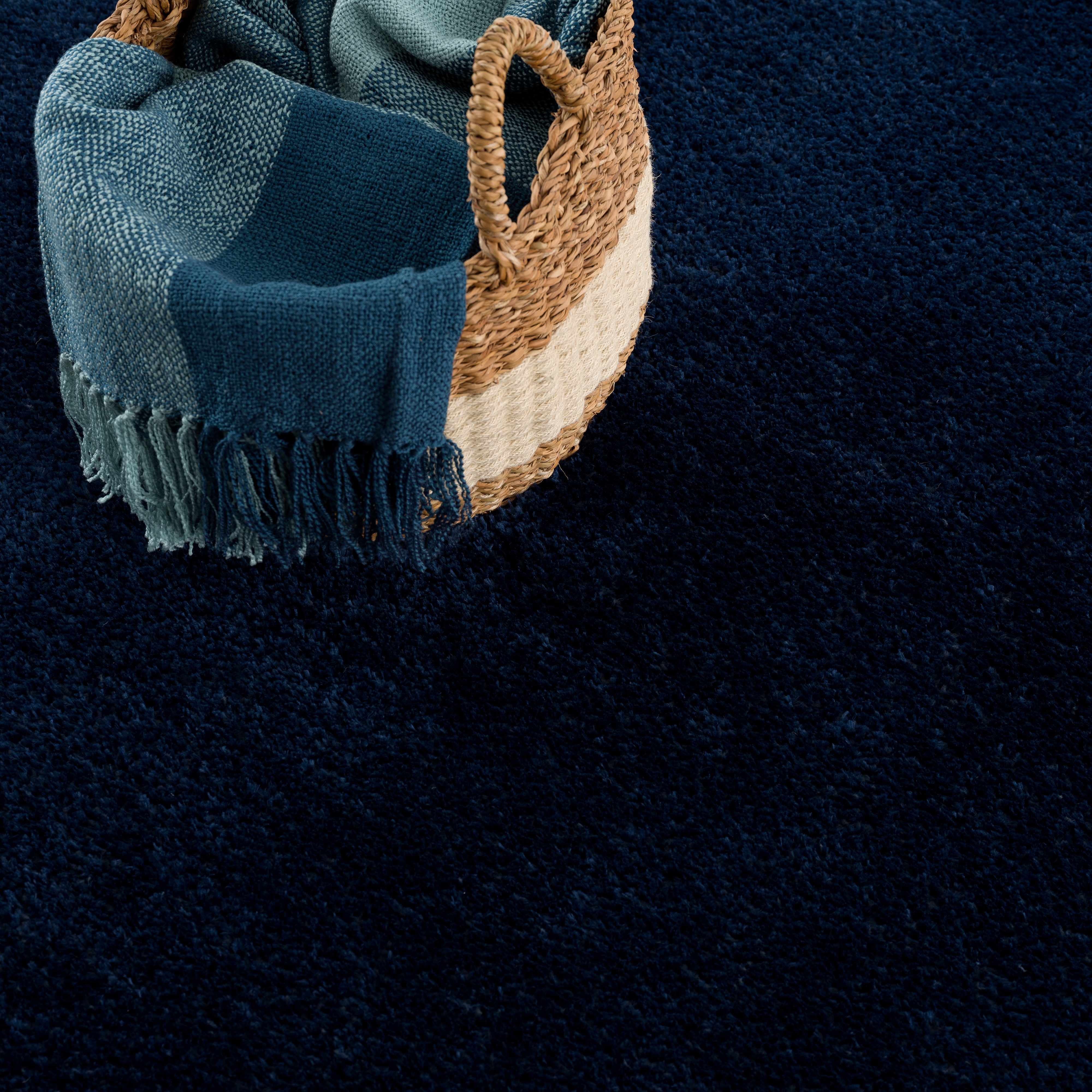 Luxurious Navy Plush Rug - Hauteloom Heavenly