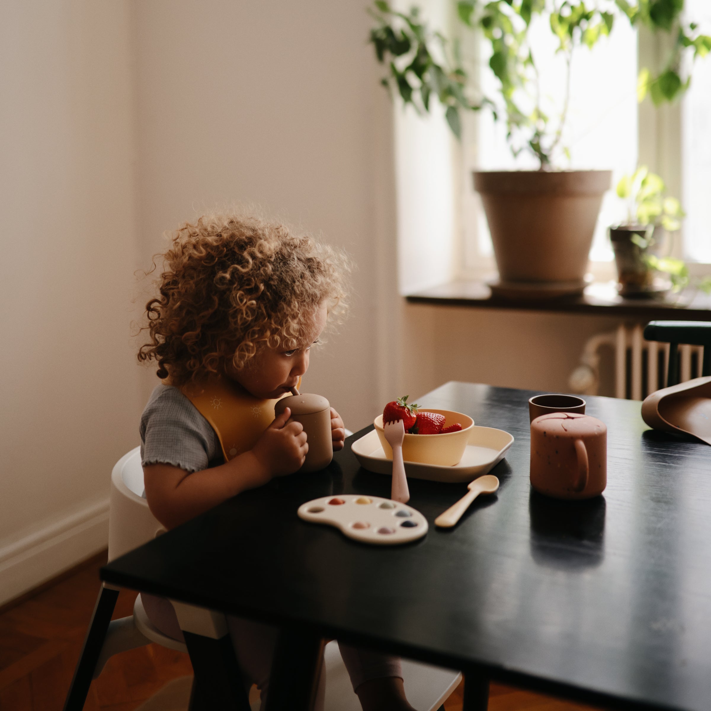 Mushie's Charming 2-Piece Square Dinnerware Set for Babies