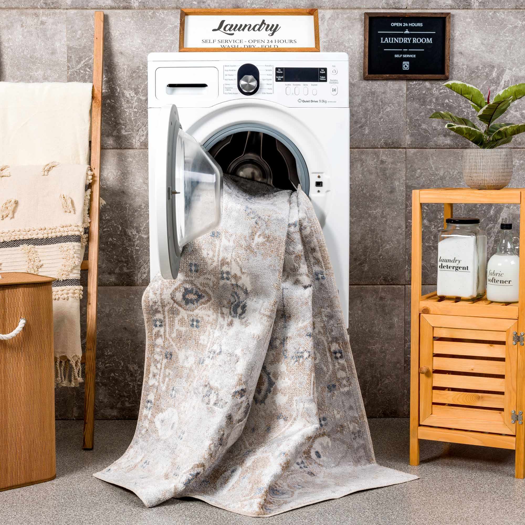 Hauteloom Dobry Washable Luxury Area Rug