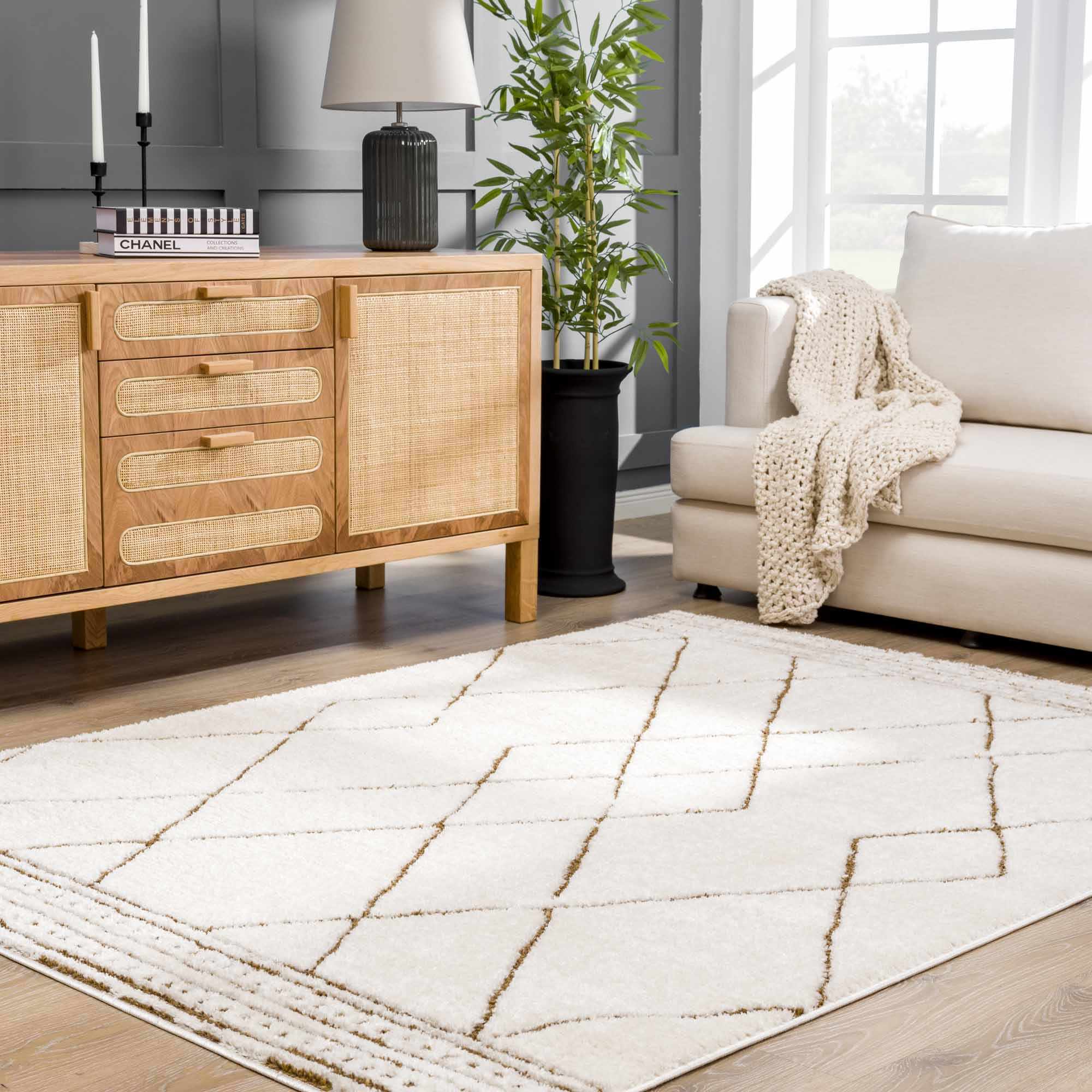 Exquisite Hauteloom Keone Area Rug
