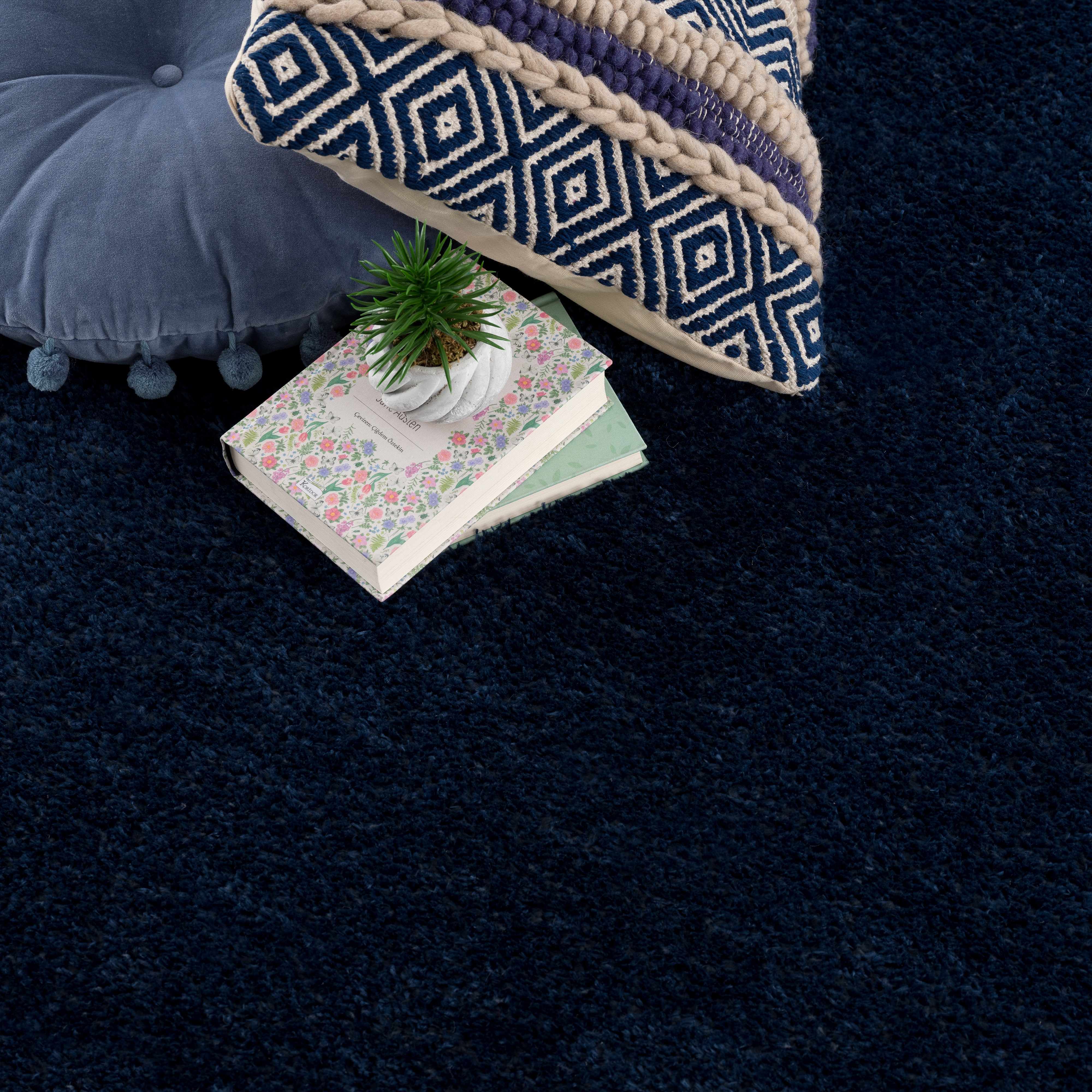 Luxurious Navy Plush Rug - Hauteloom Heavenly