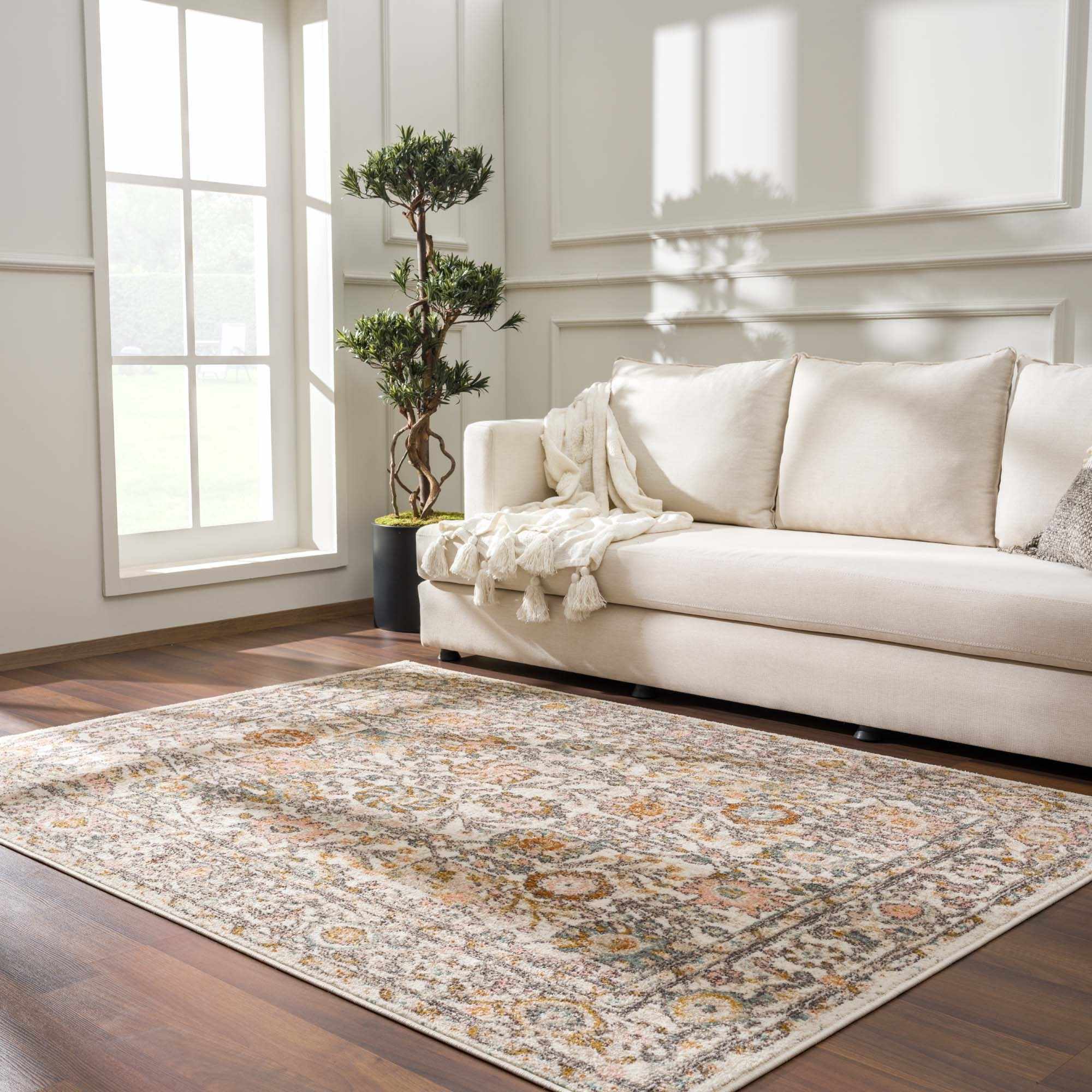 Luxurious Hauteloom Herstmonceux Area Rug - Transform Your Space!