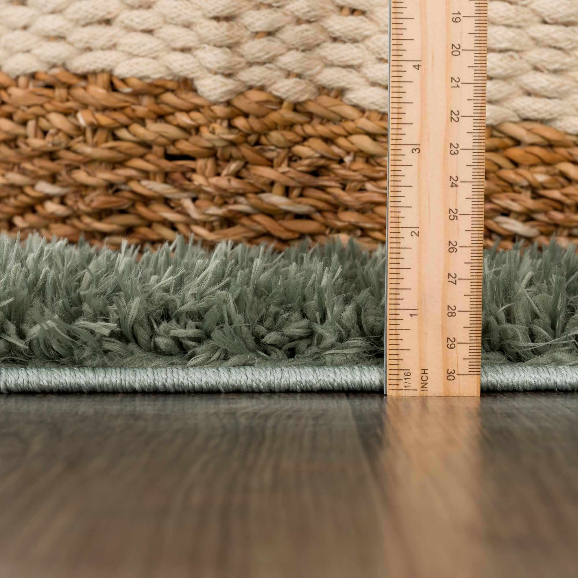 Hauteloom Faina Solid Green Ultra-Soft Washable Shag Rug