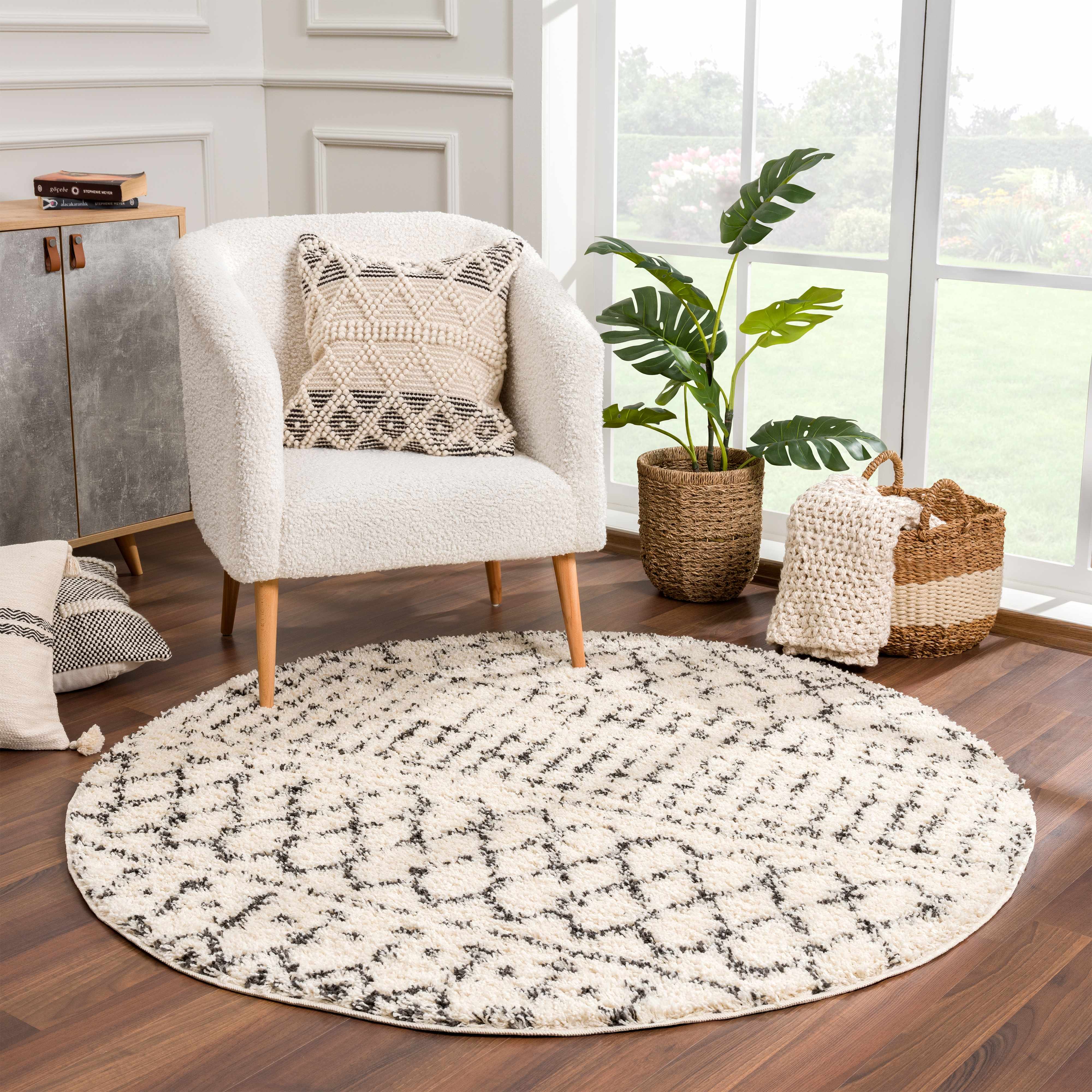 Luxurious Hauteloom Kibureau Cream Trellis Shag Area Rug - Transform Your Space