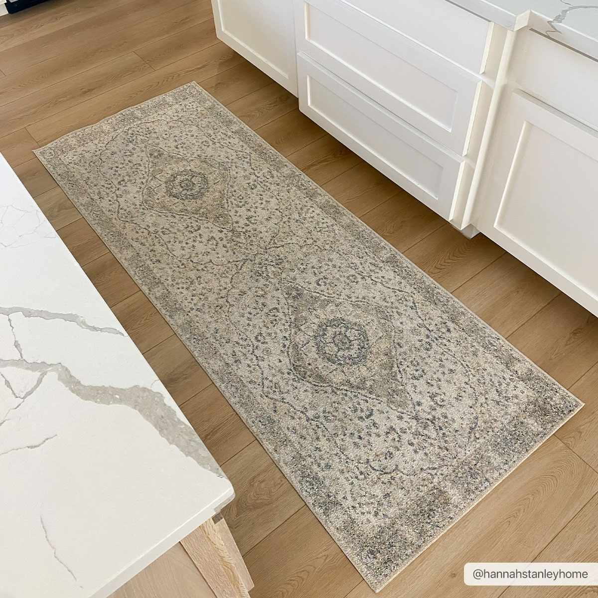 Hauteloom Cara Washable Area Rug - A Must-Have for Your Home!