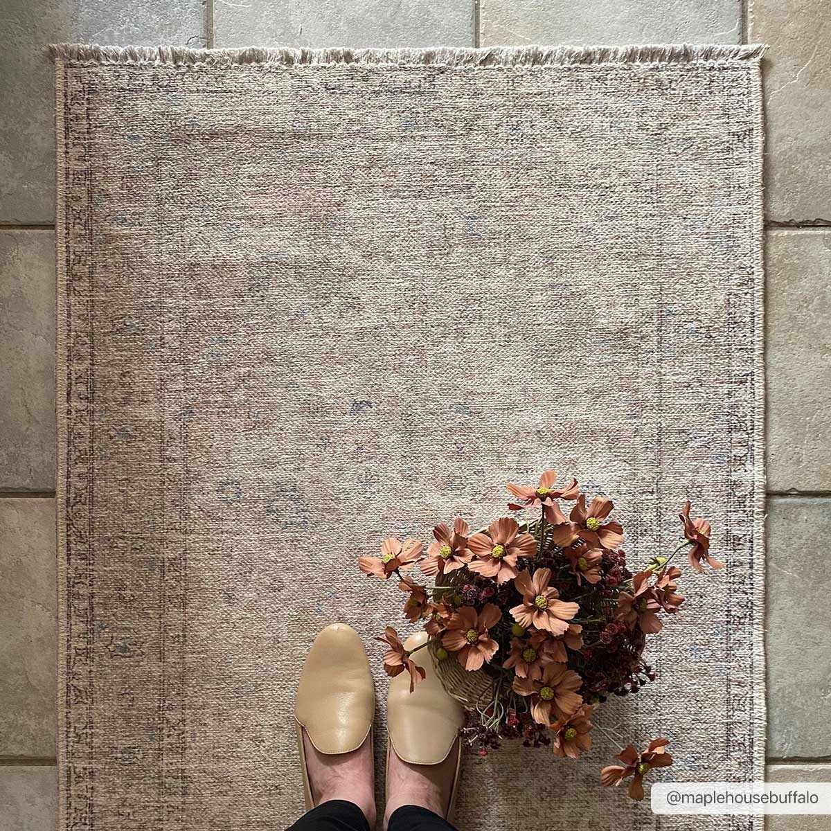Hauteloom Cream Holi-2301 Washable Area Rug - The Perfect Choice for Your Home