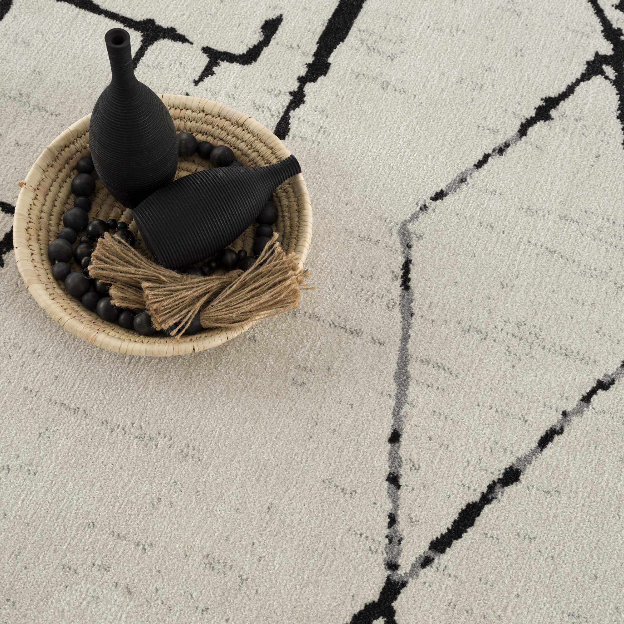 Hauteloom Maguyam Washable Rug - Transform Your Space