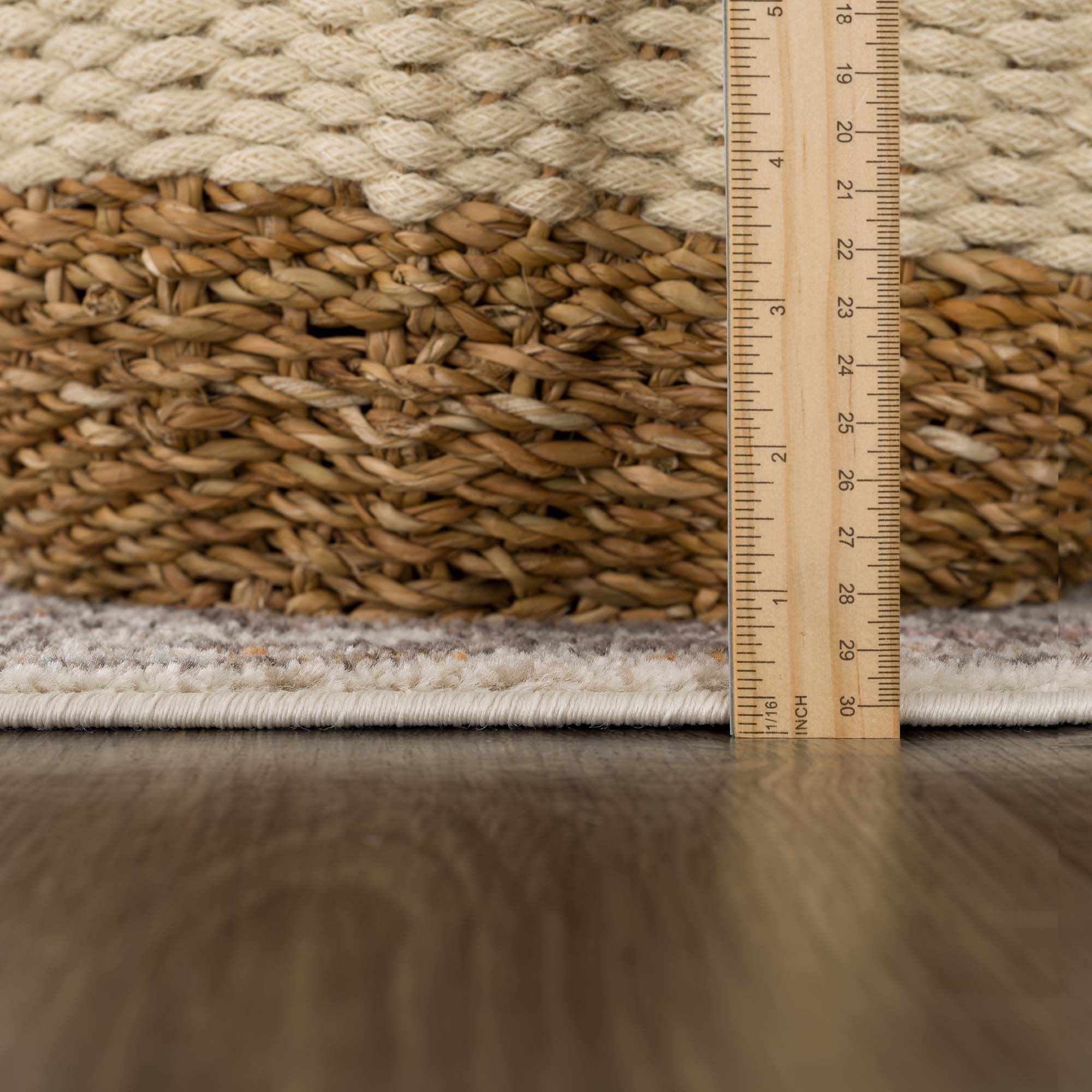 Luxurious Hauteloom Herstmonceux Area Rug - Transform Your Space!