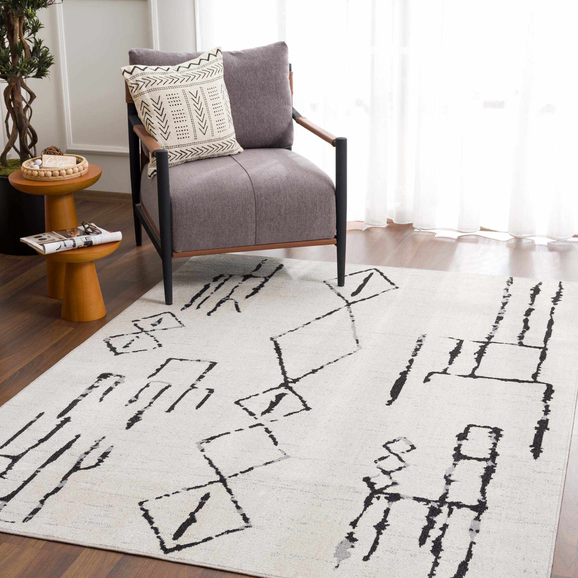 Hauteloom Maguyam Washable Rug - Transform Your Space