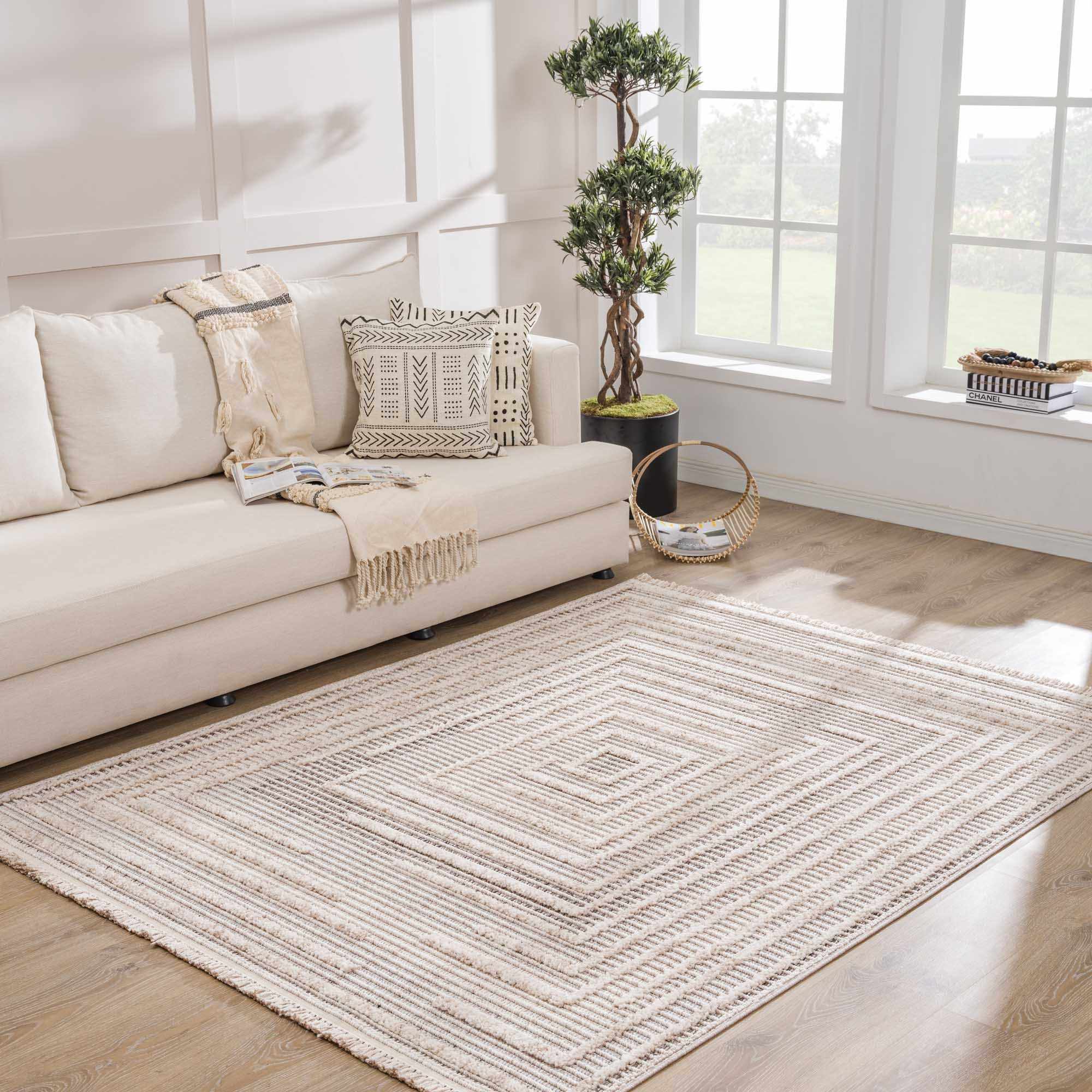 Luxurious Hauteloom Lunao Area Rug