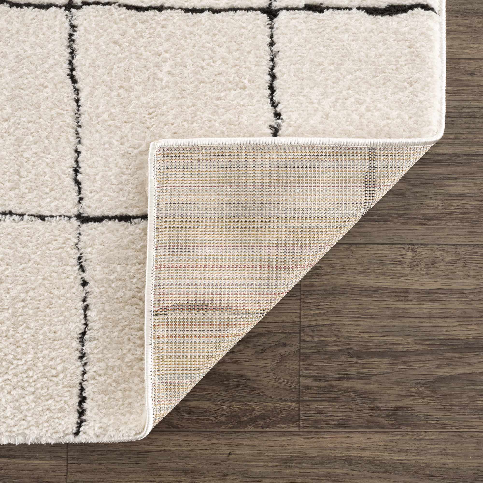 Hauteloom Keanu Black & White Gambit Rug - Effortlessly Stylish!