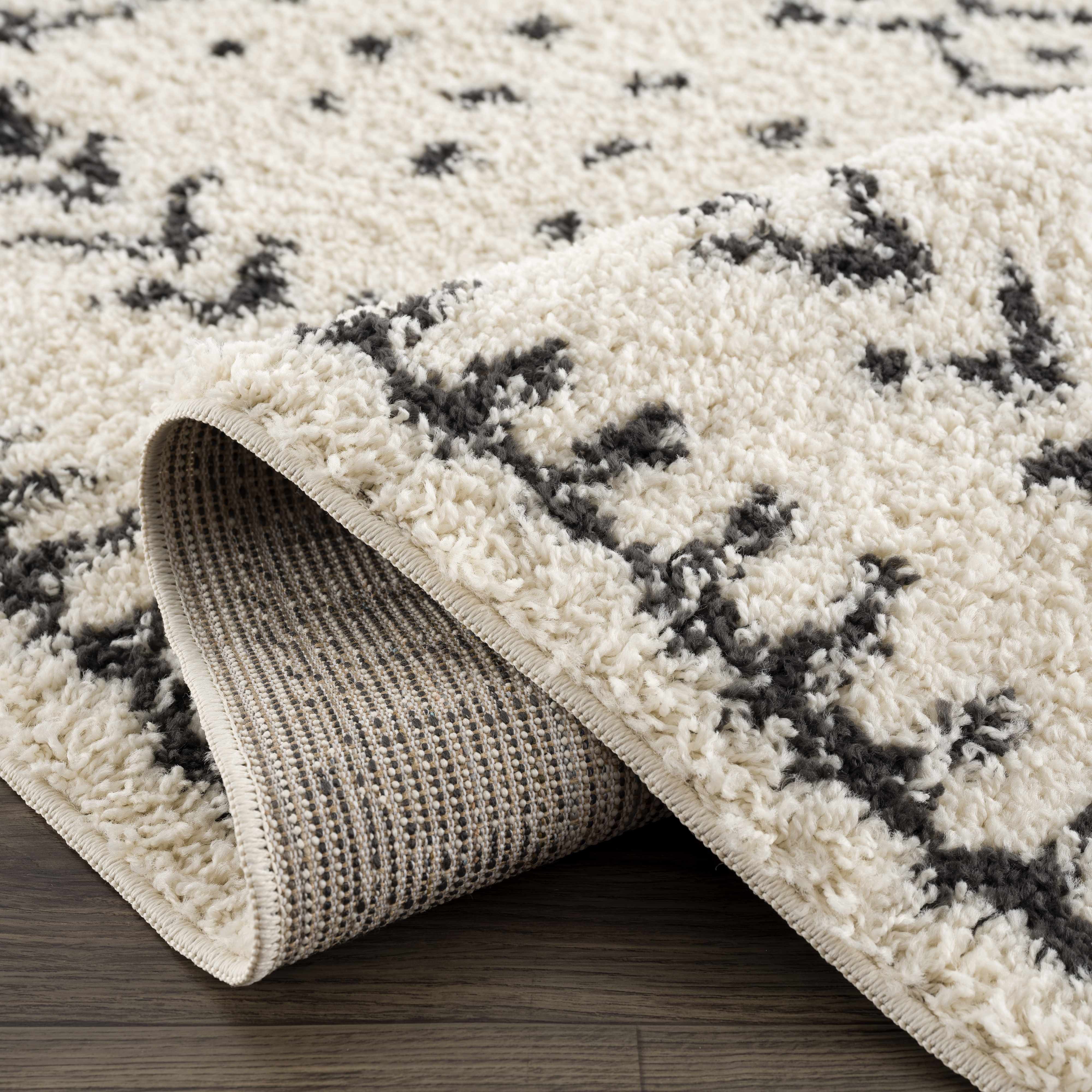 Hauteloom Hauppauge Bohemian Berber Shag Plush Carpet - Inviting Luxury!