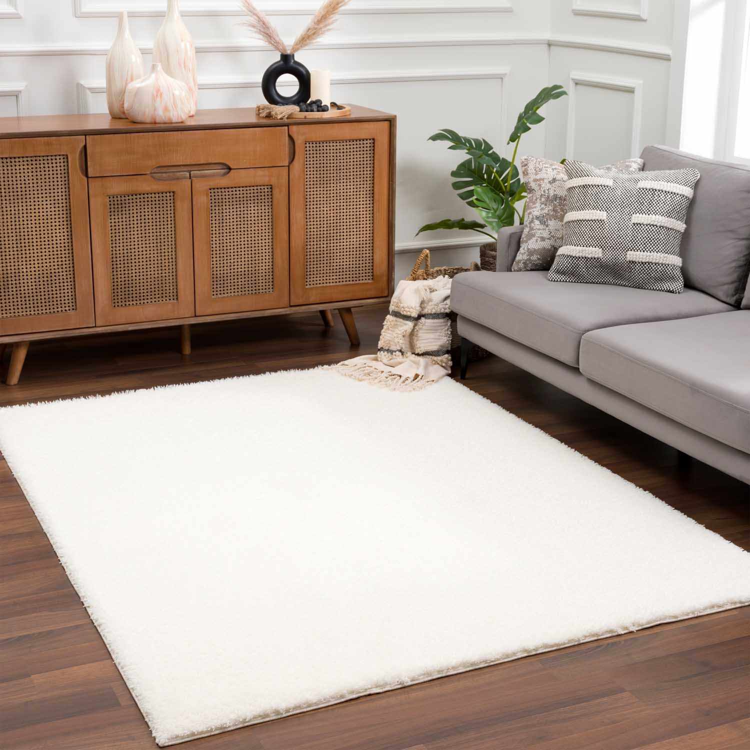 Luxurious Hauteloom Heavenly Cream Plush Rug - A Dreamy Addition to Your Space