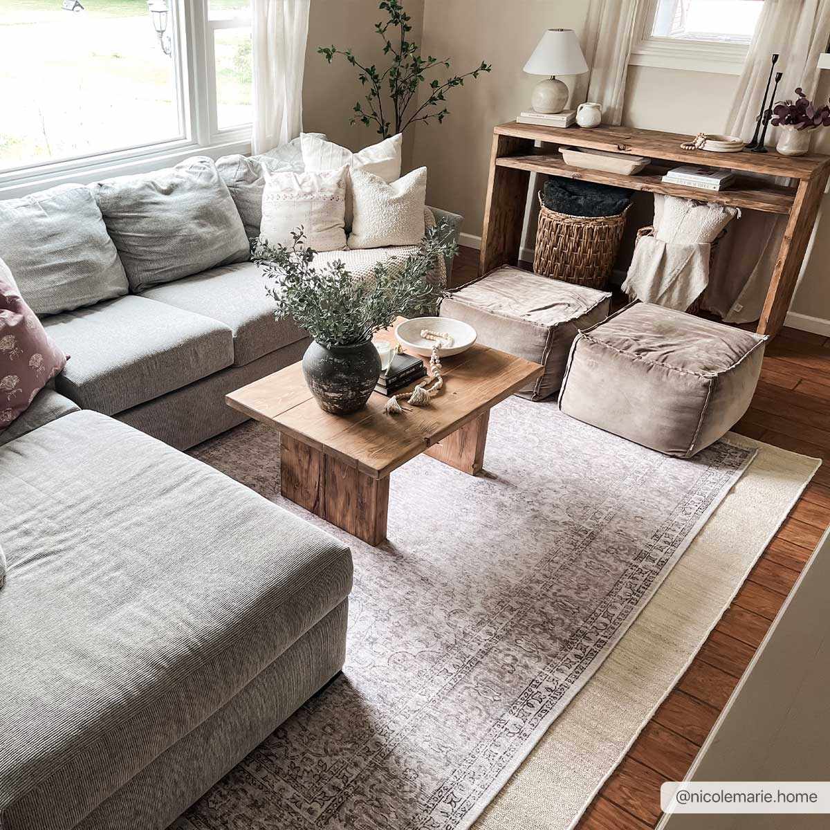 Hauteloom Cream Holi-2301 Washable Area Rug - The Perfect Choice for Your Home
