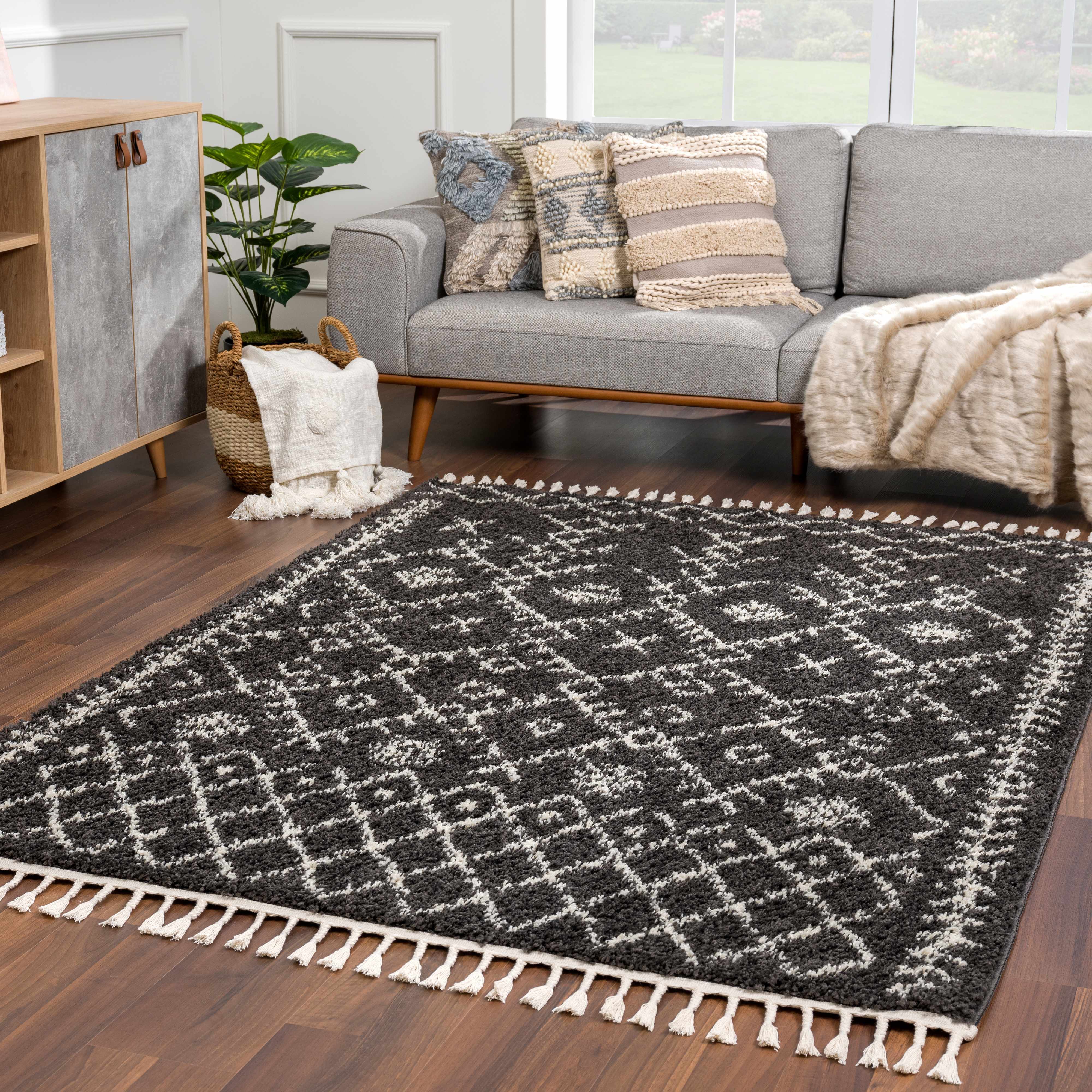 Indulge in Luxury: Hauteloom Godalming Black Plush Carpet