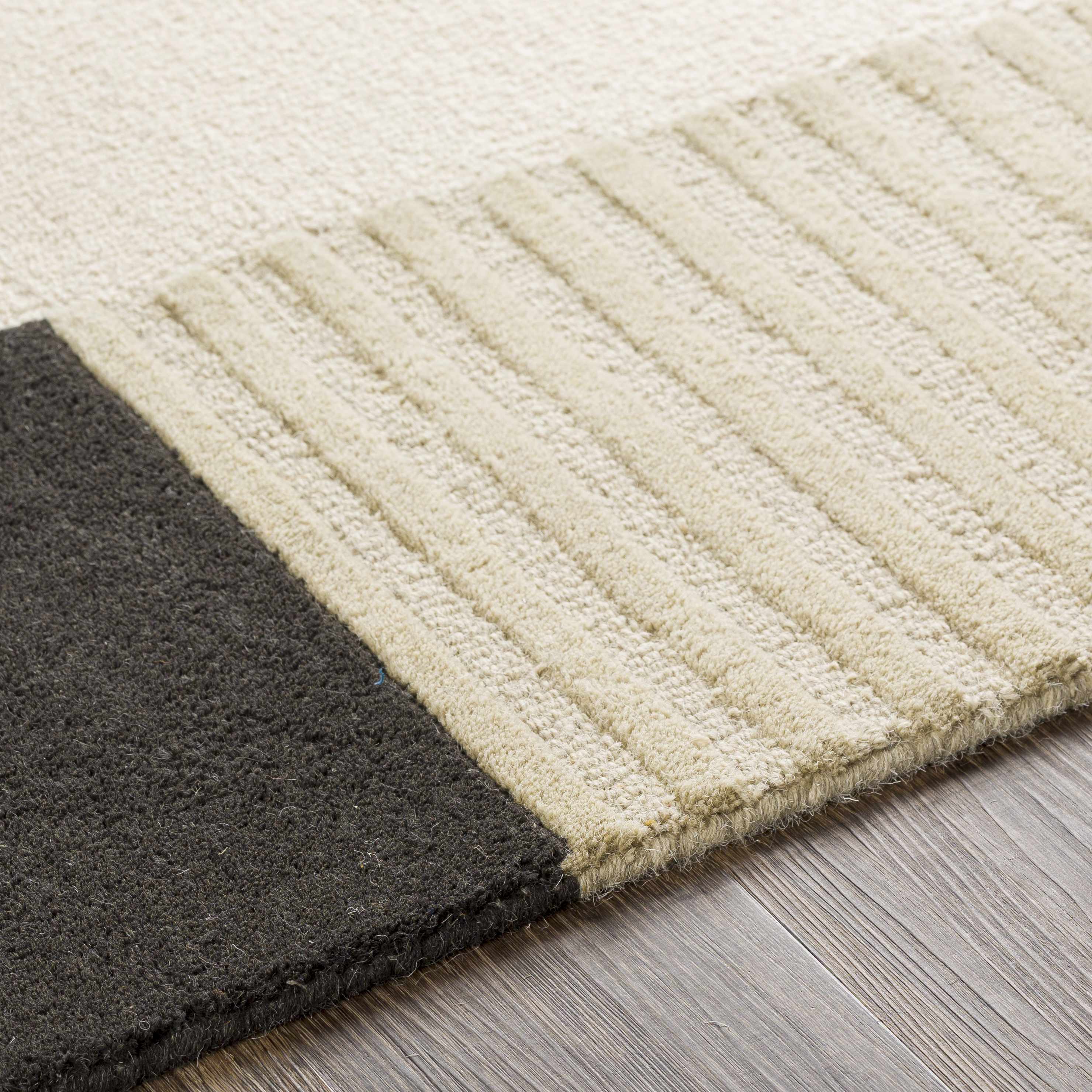 Luxurious Hauteloom Gungahlin Area Rug - Transform Your Space