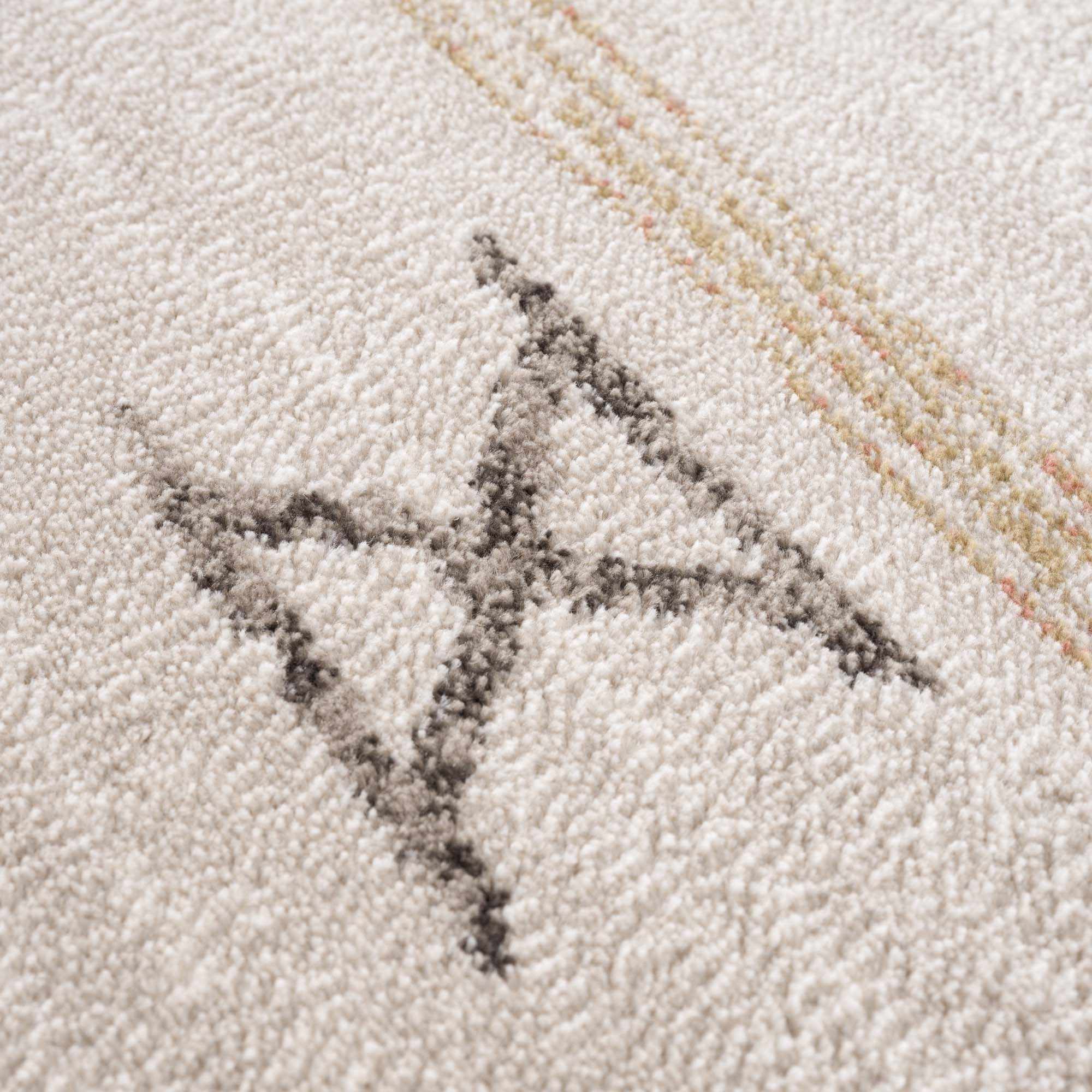 Elegant Hauteloom Deja Cream & Gold Area Rug