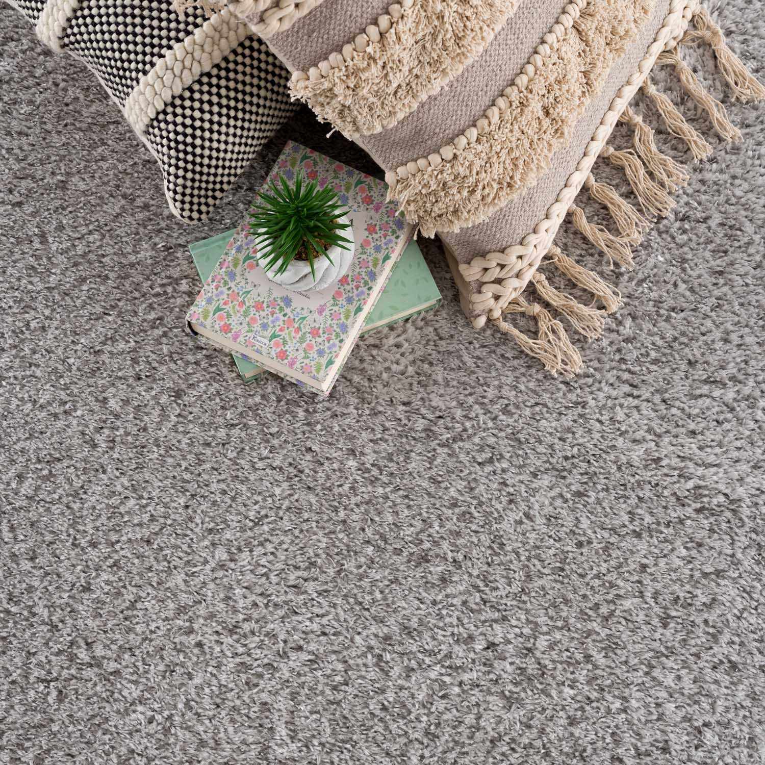 Indulge in Luxury with Hauteloom Heavenly Solid Light Gray Plush Rug