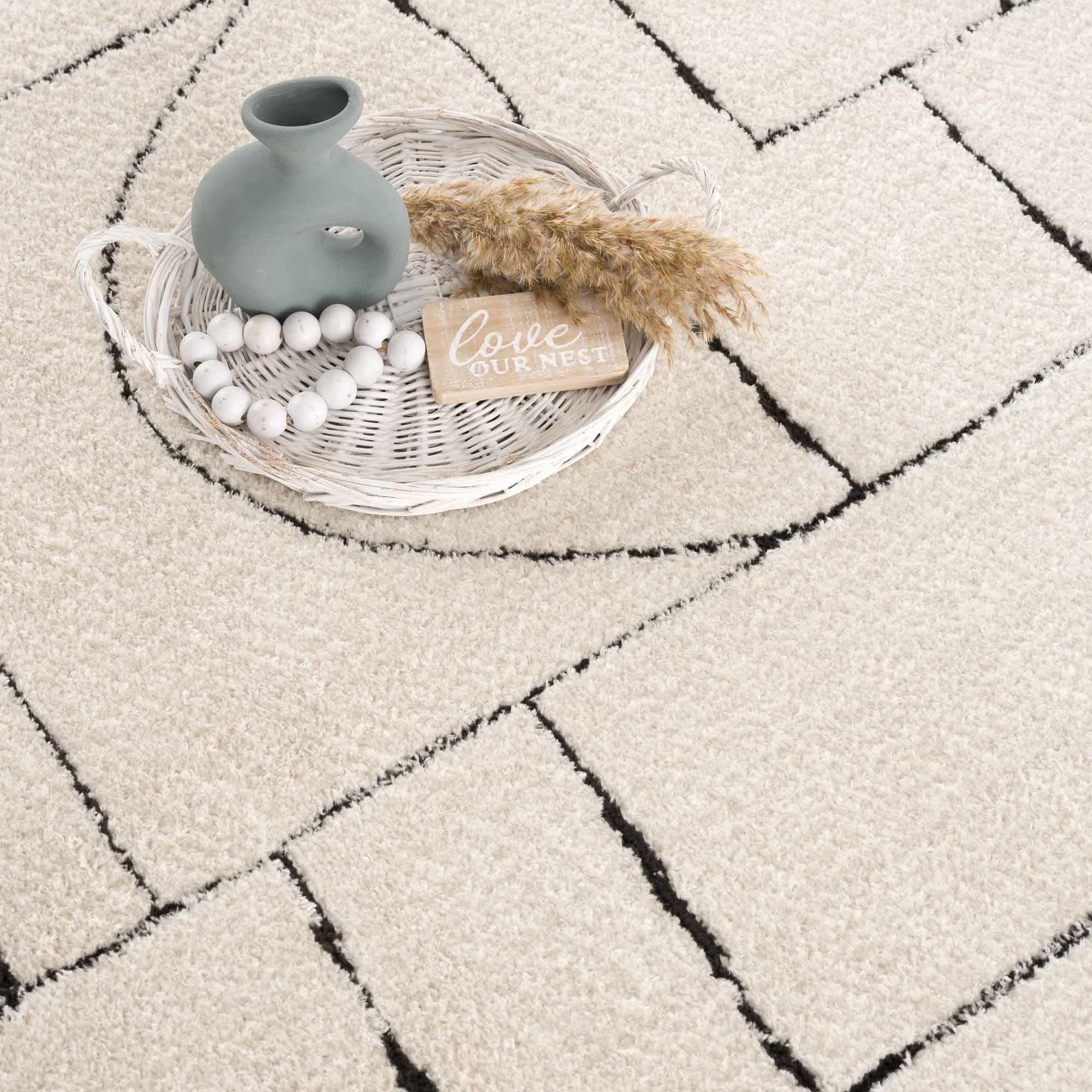 Elegant Hauteloom Keats Black & White Area Rug