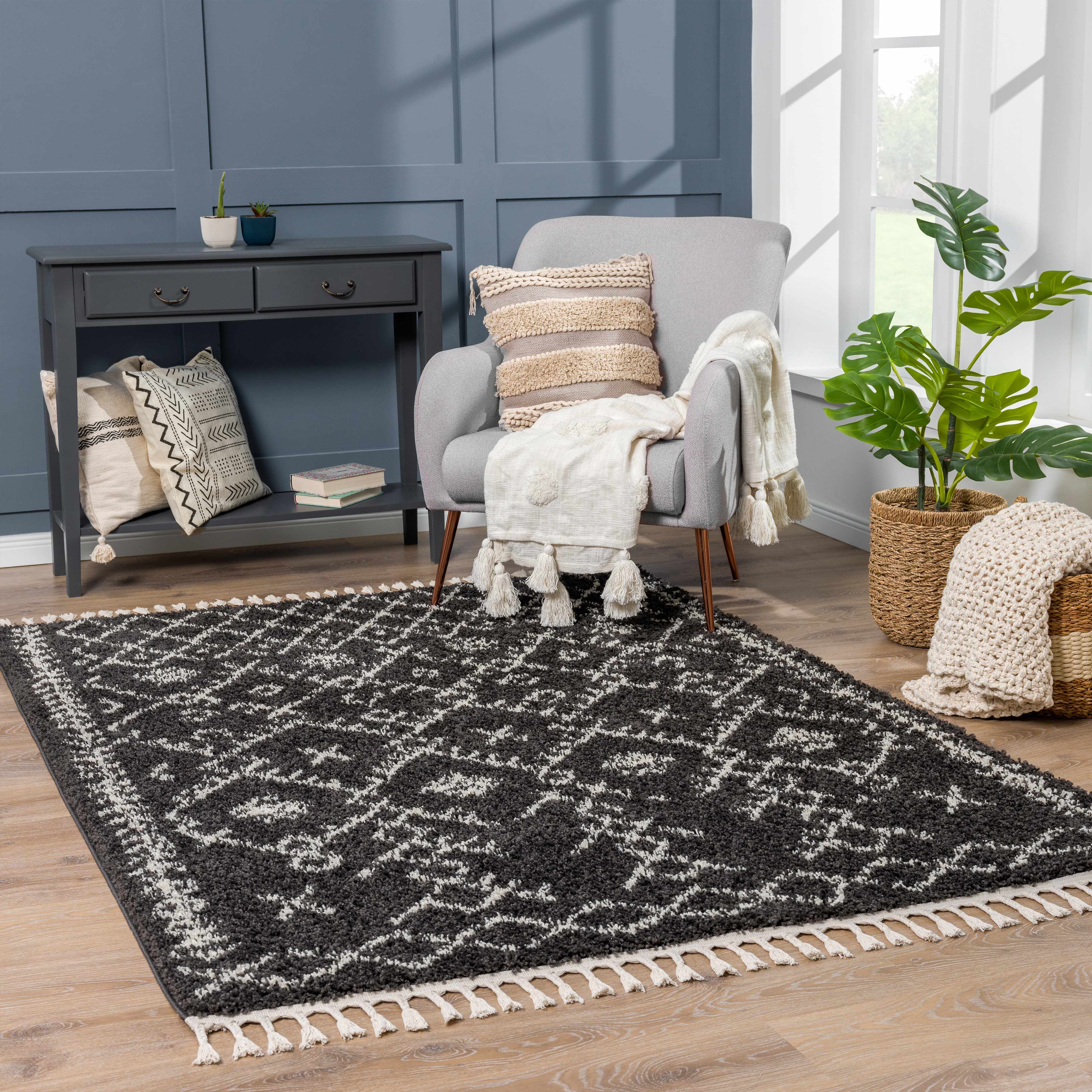 Indulge in Luxury: Hauteloom Godalming Black Plush Carpet