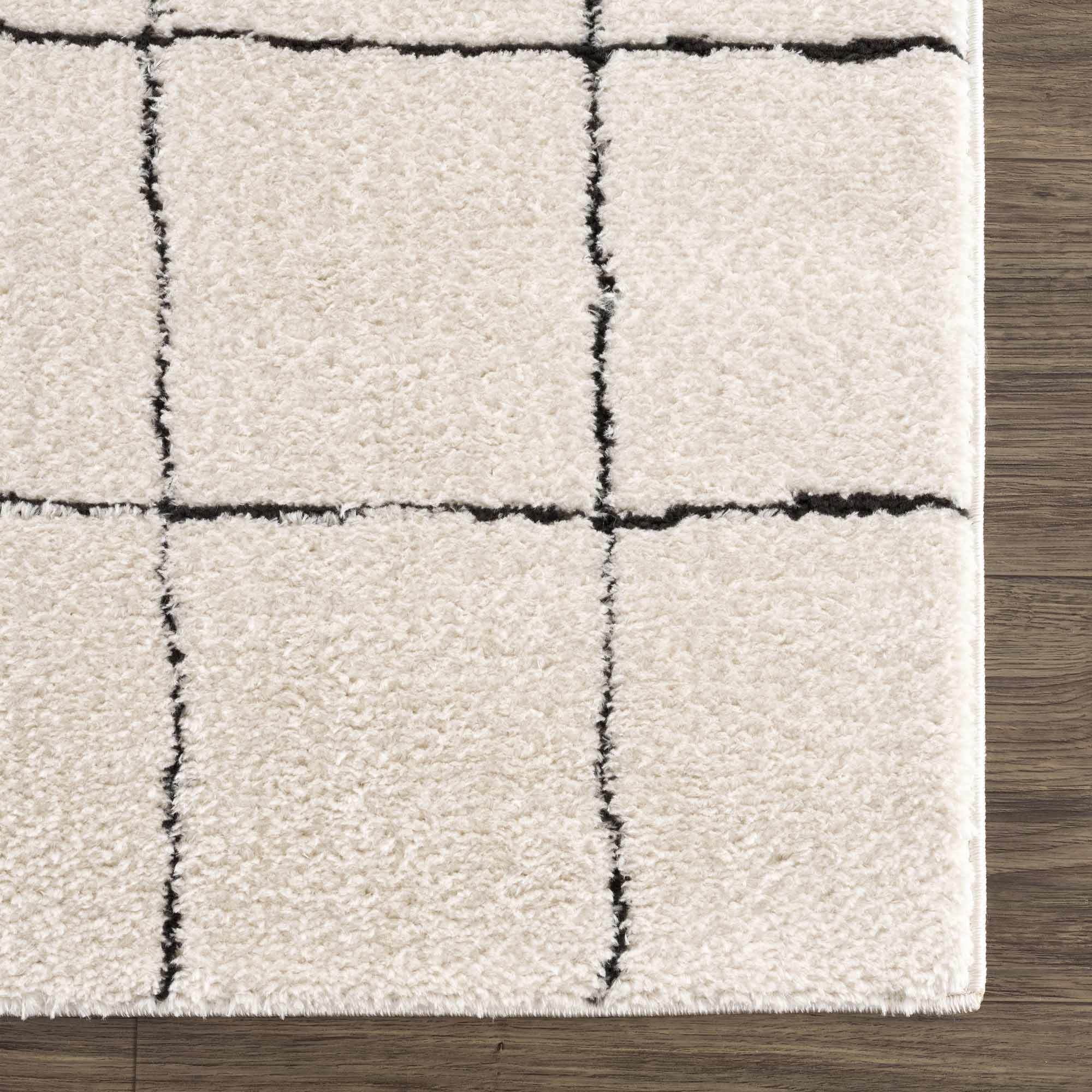 Hauteloom Keanu Black & White Gambit Rug - Effortlessly Stylish!