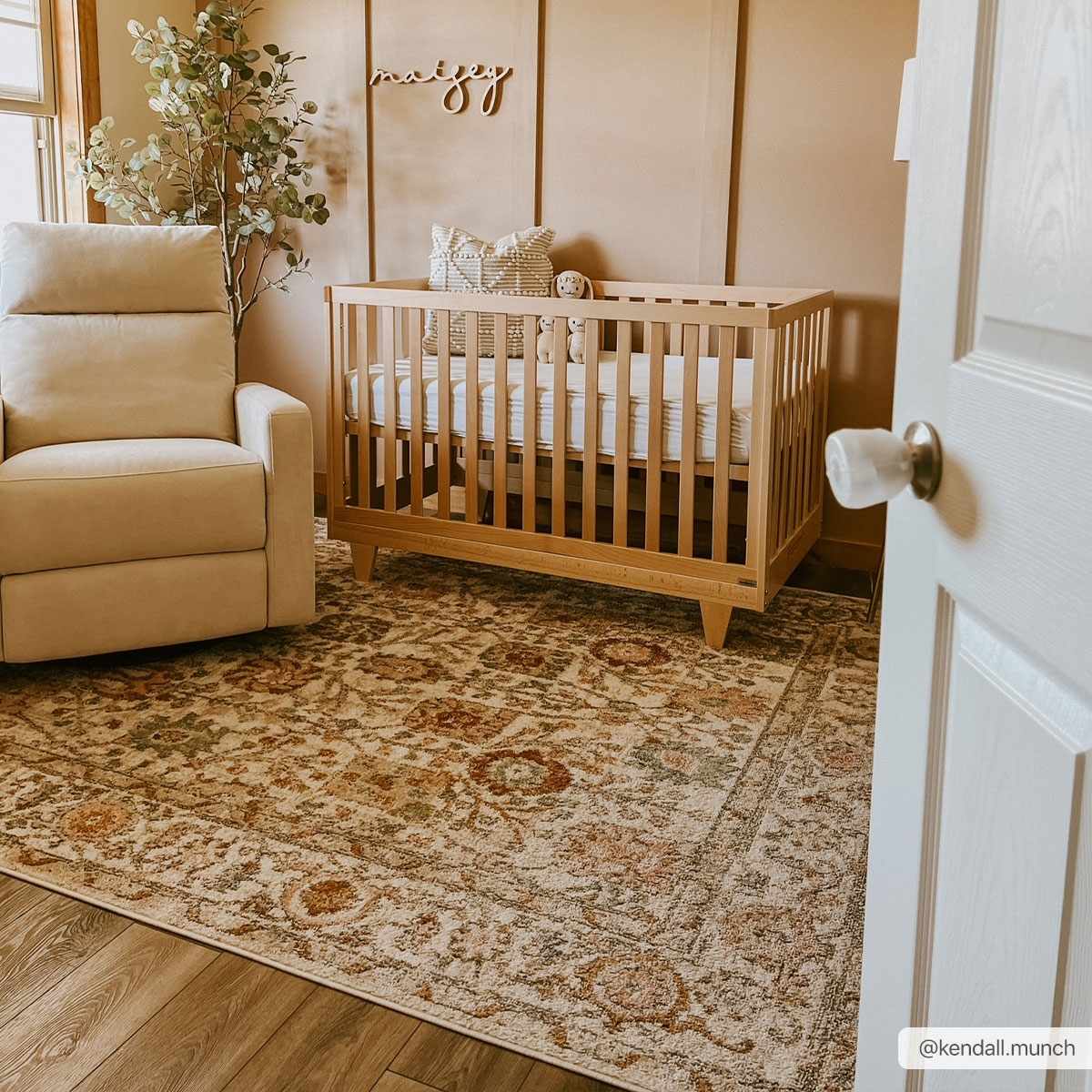 Luxurious Hauteloom Herstmonceux Area Rug - Transform Your Space!