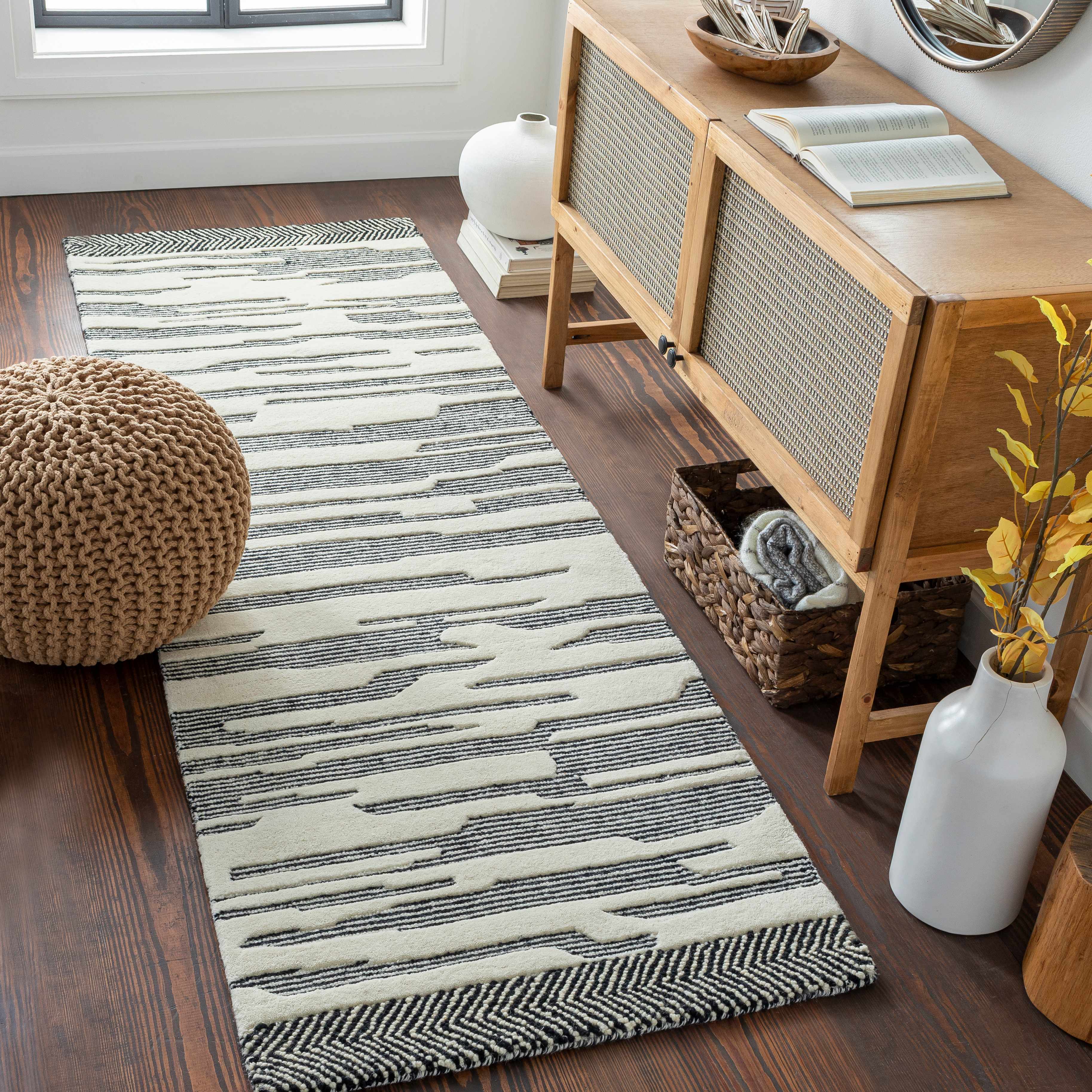 Exquisite Hauteloom Jay Area Rug