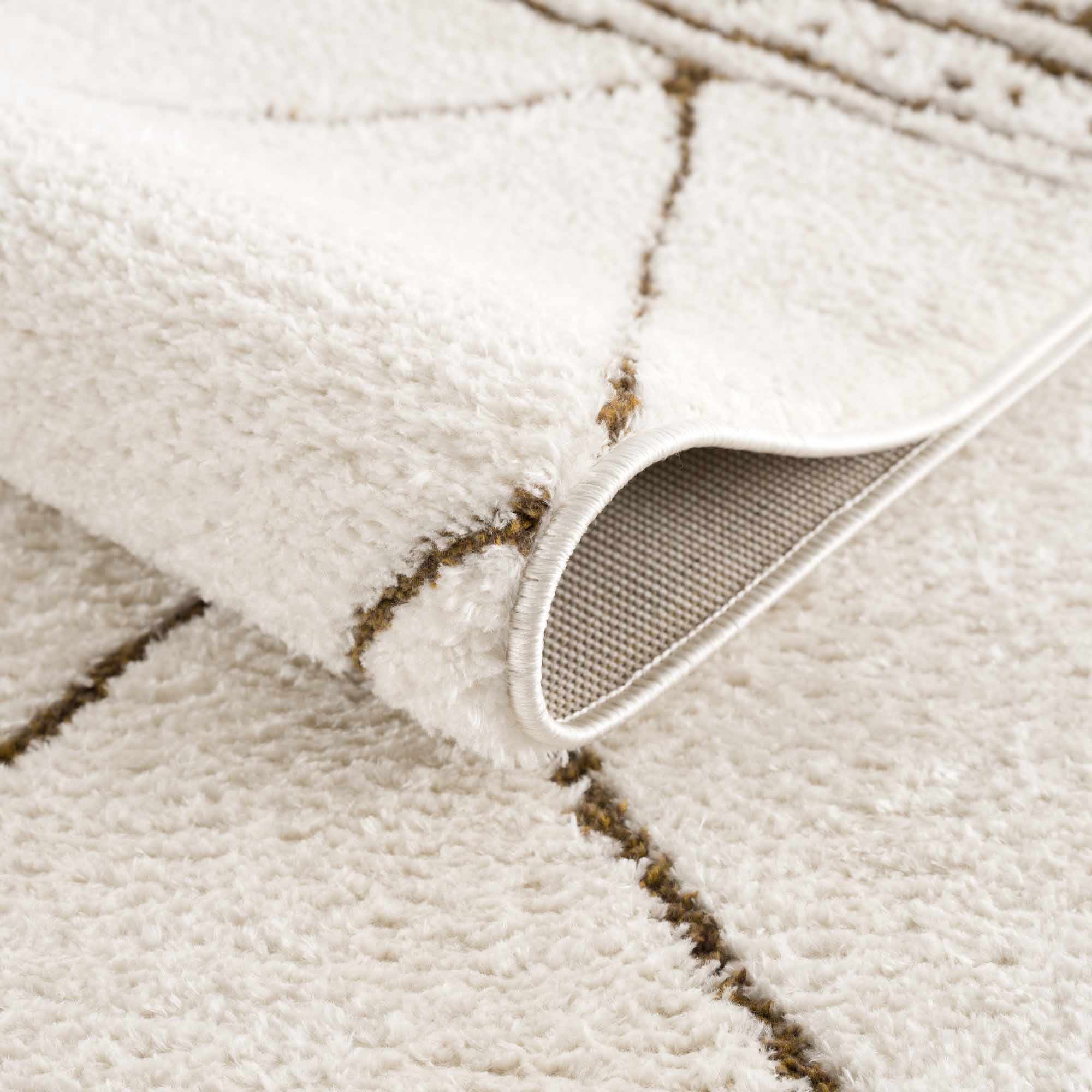 Exquisite Hauteloom Keone Area Rug