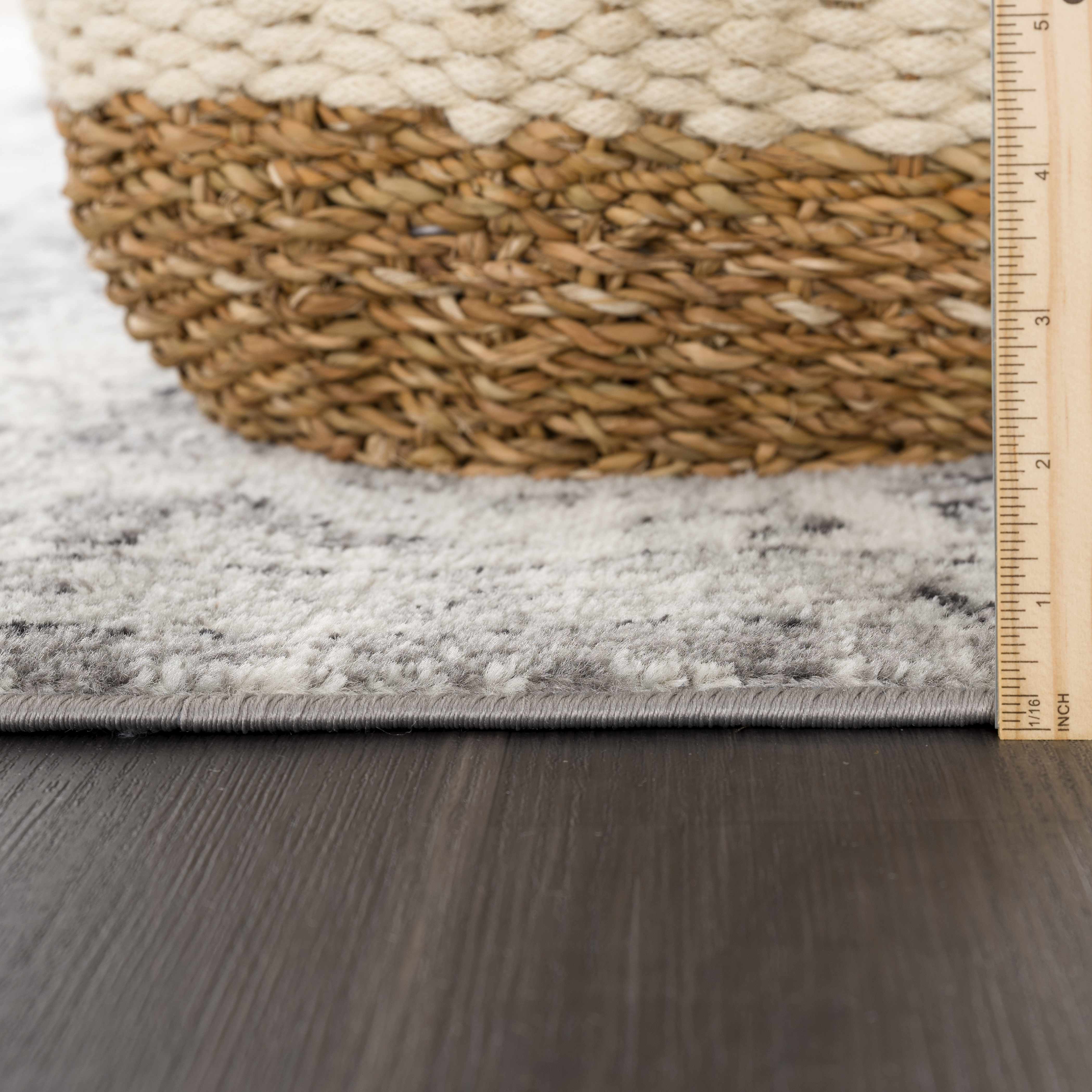 Exquisite Hauteloom Marash KMRSH-4615 Area Rug - Enhance Your Space