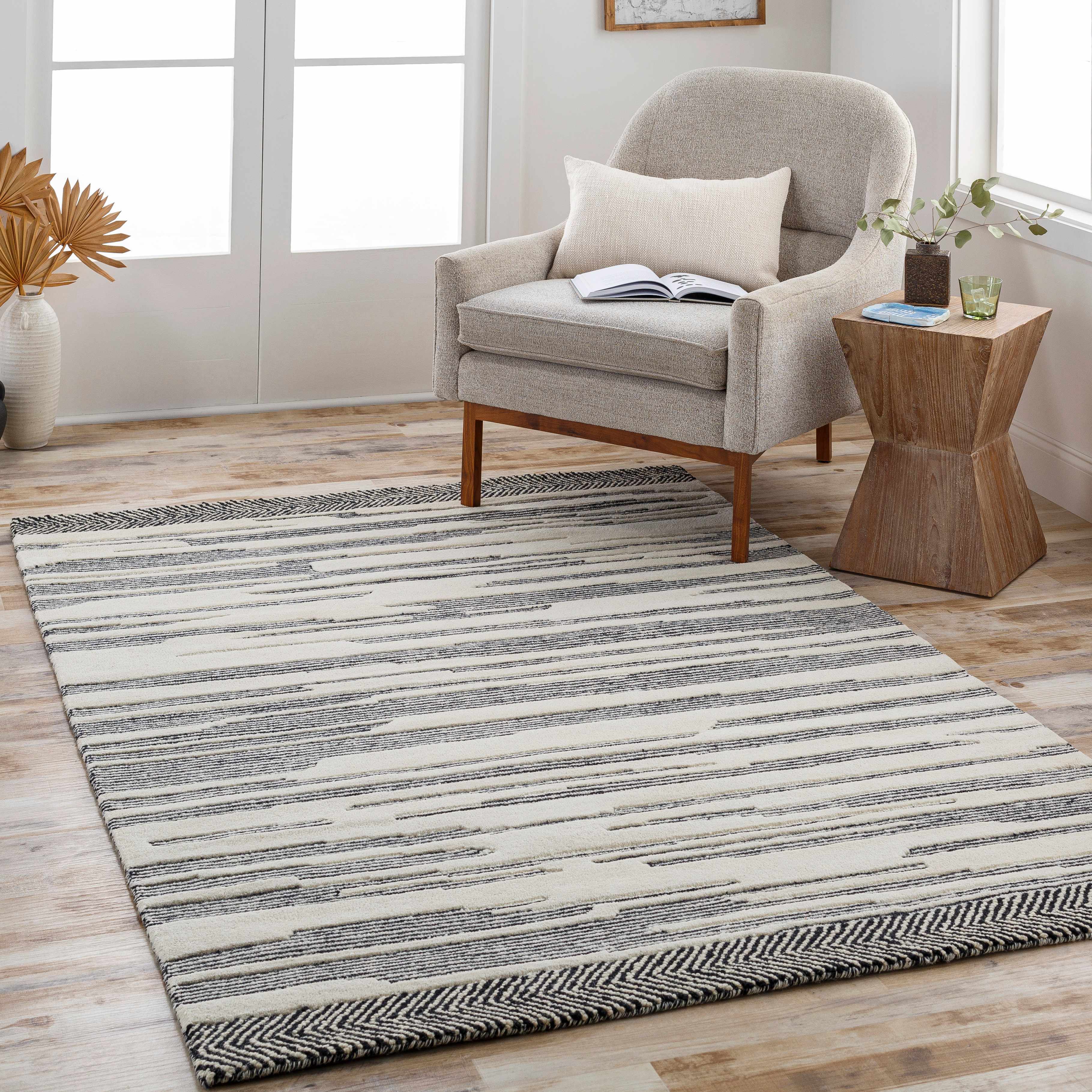 Exquisite Hauteloom Jay Area Rug