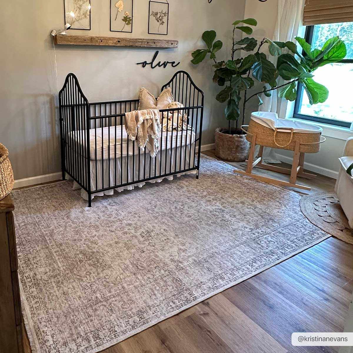 Hauteloom Cream Holi-2301 Washable Area Rug - The Perfect Choice for Your Home