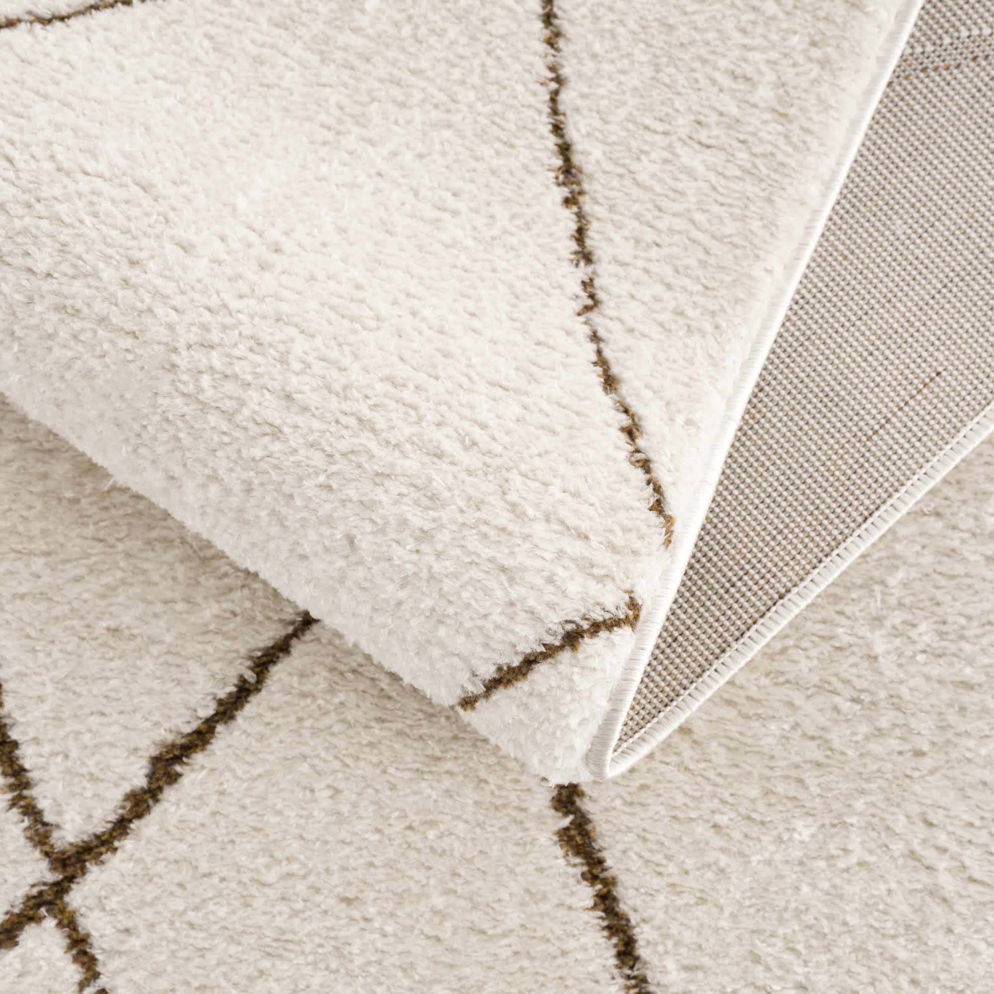 Exquisite Hauteloom Keone Area Rug