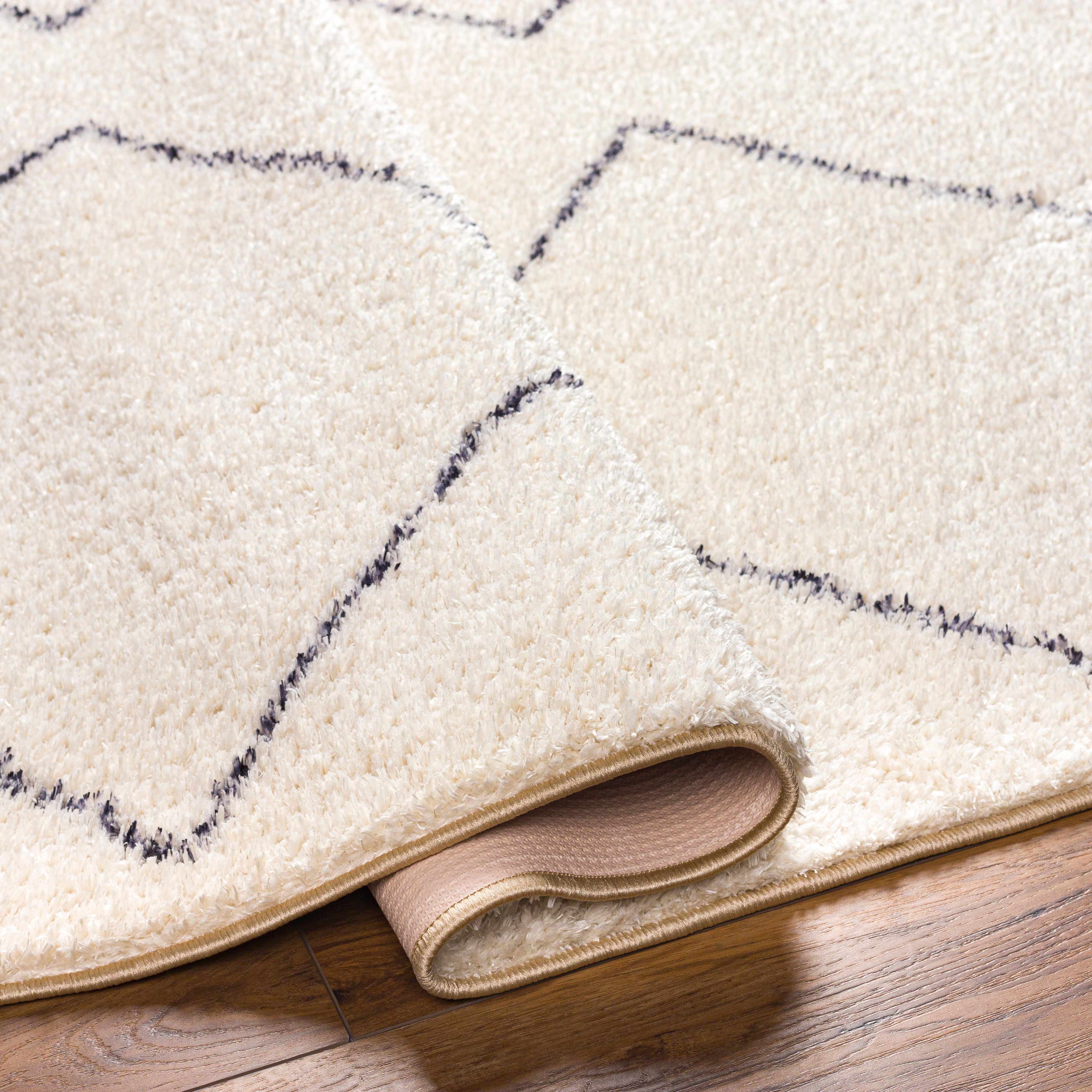 Hauteloom Yuya Ultra-Comfortable Washable Area Rug