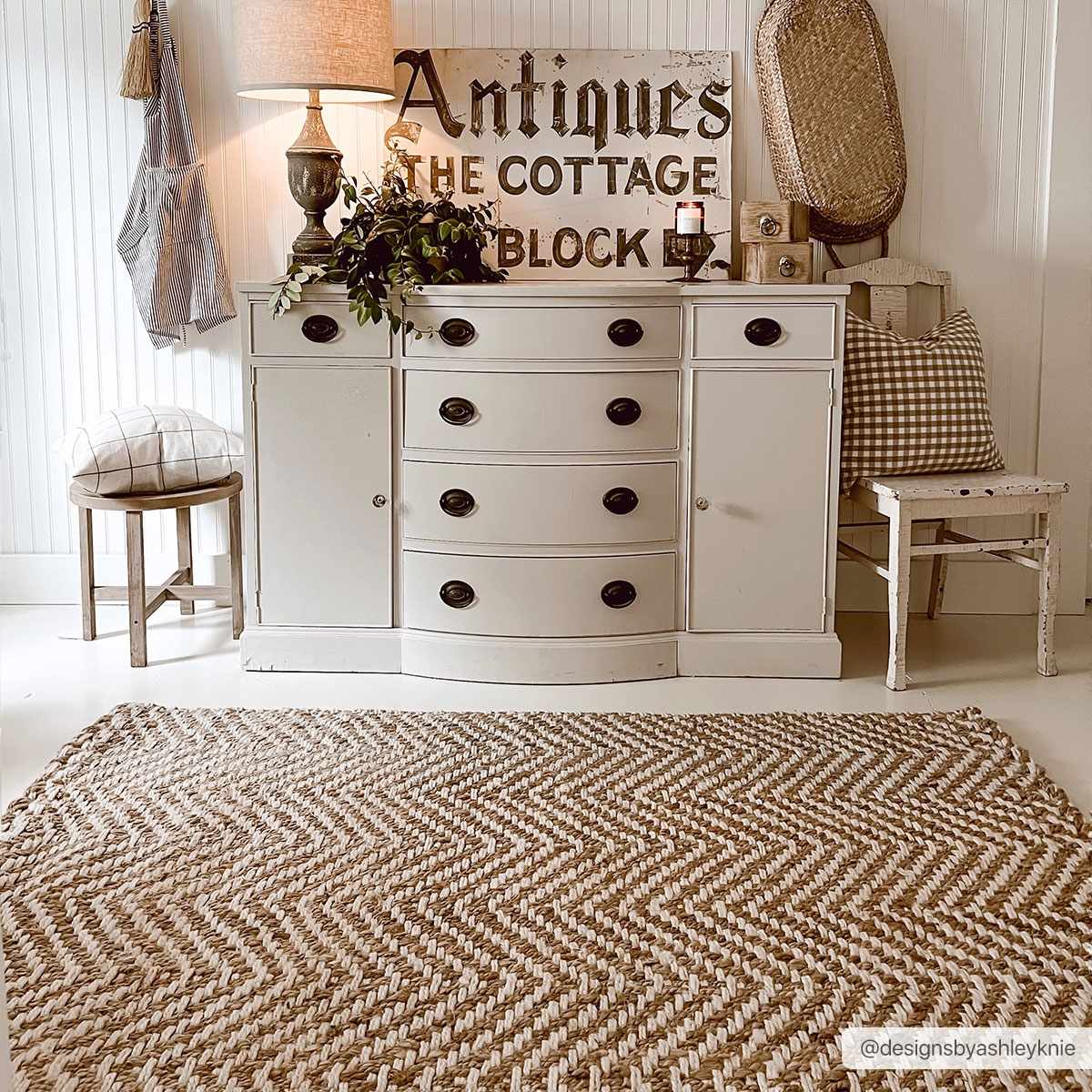 Hauteloom Aren Exquisite Jute Area Rug