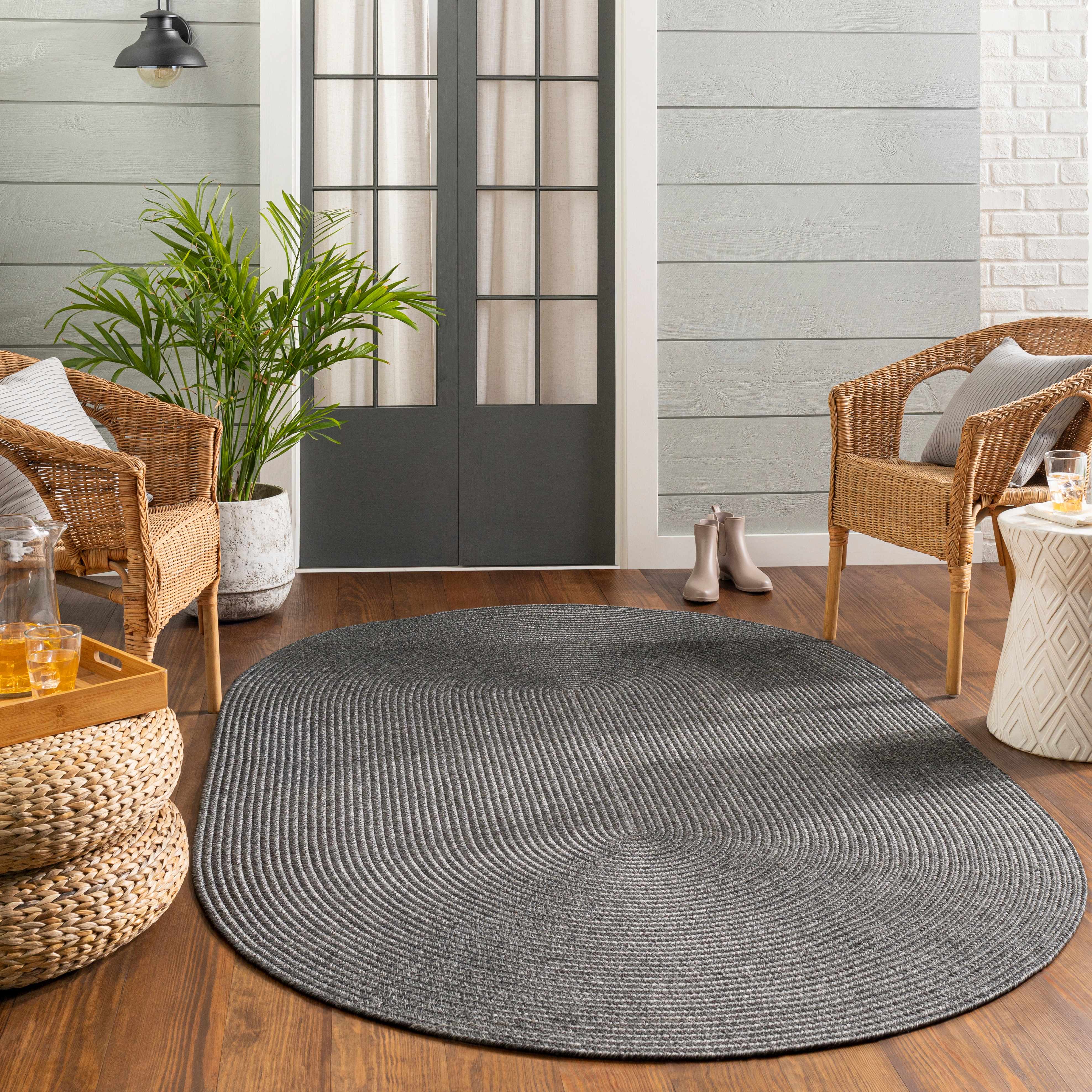 Stylish Black Braided Faux Jute Rug - Transform Your Space