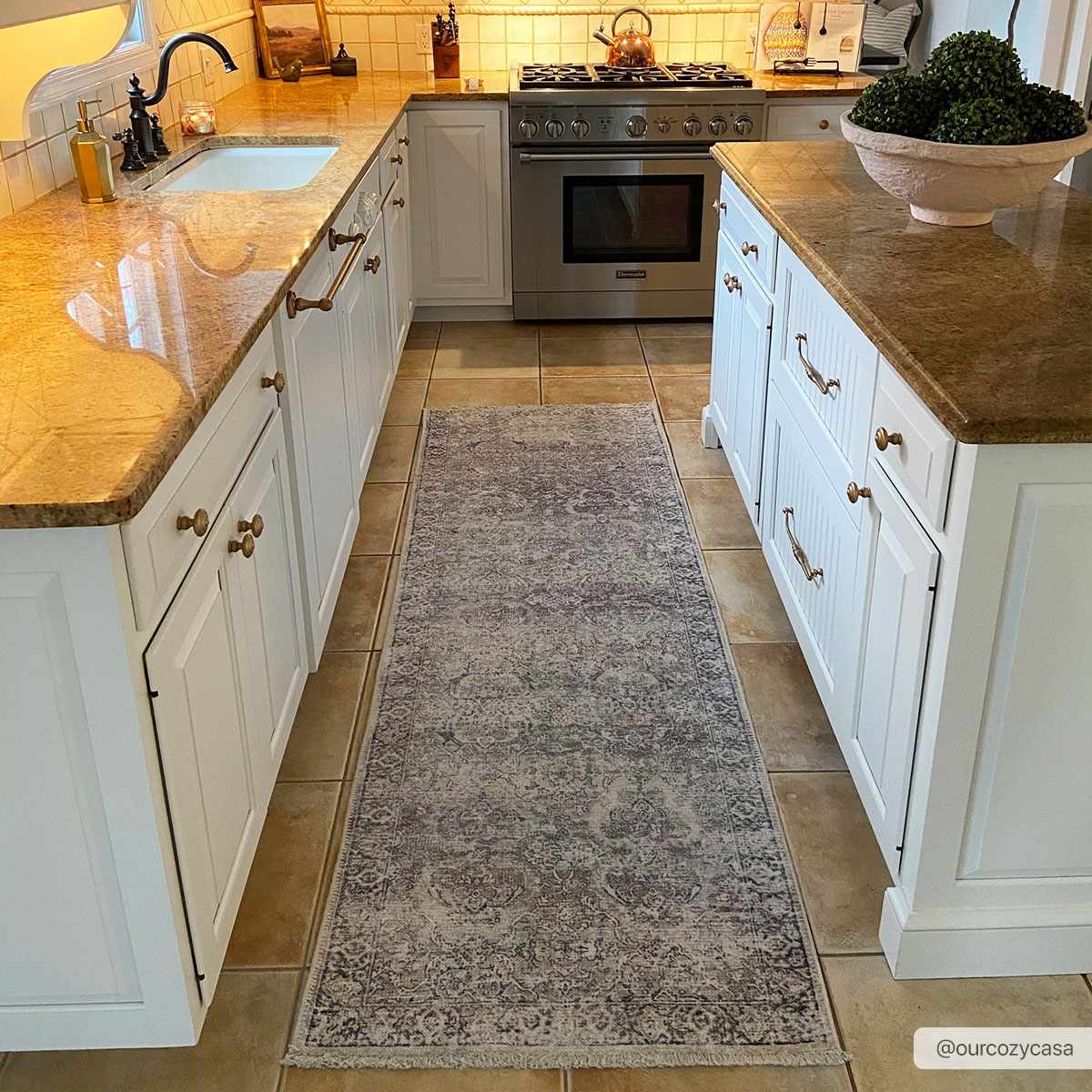 Hauteloom Olive Holi-2304 Washable Vintage Area Rug - Transform Your Space!