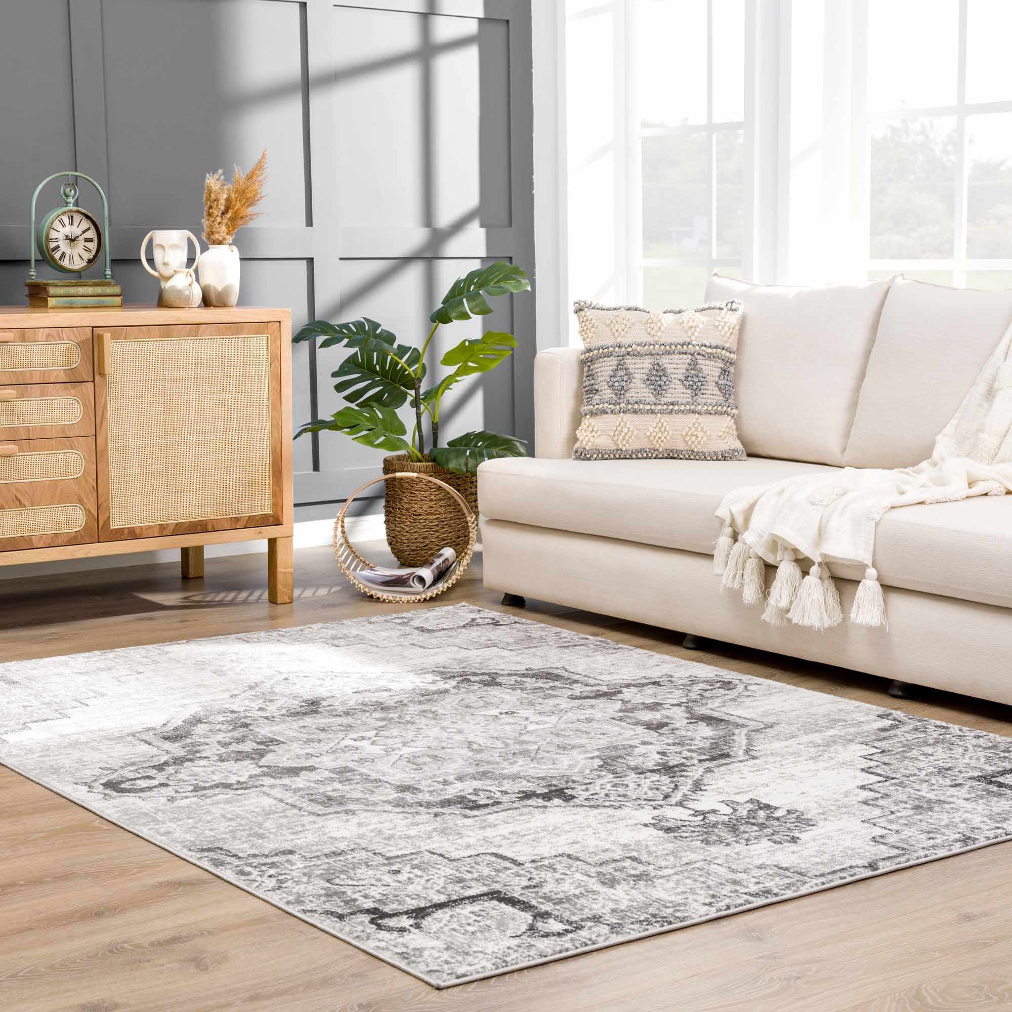 Elegant Hauteloom Elani Gray Medallion Rug - Transform Your Space