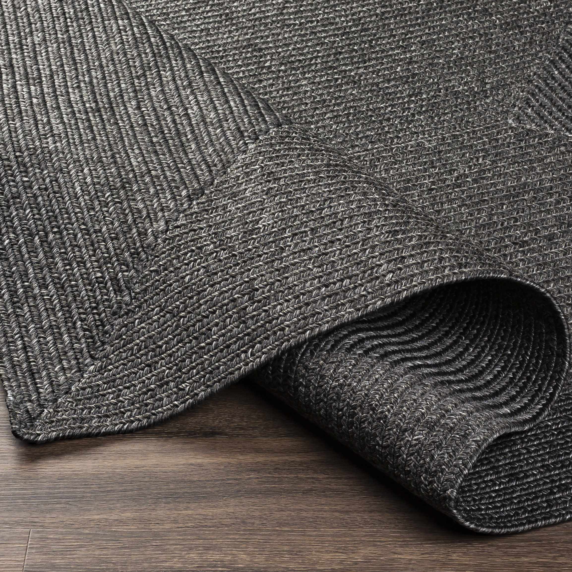 Stylish Black Braided Faux Jute Rug - Transform Your Space