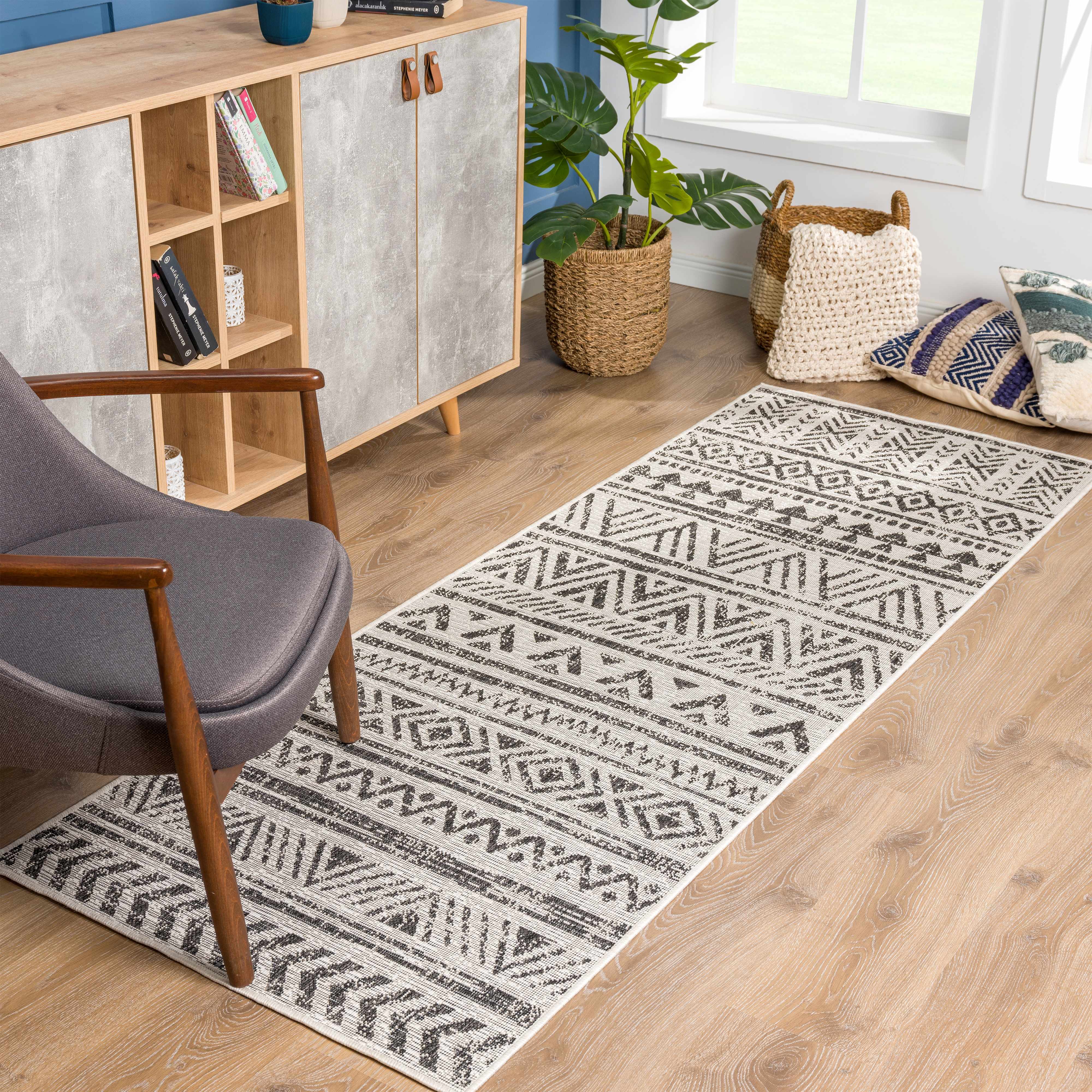 Grab Your Hauteloom Catrine Rug - Clearance Now!