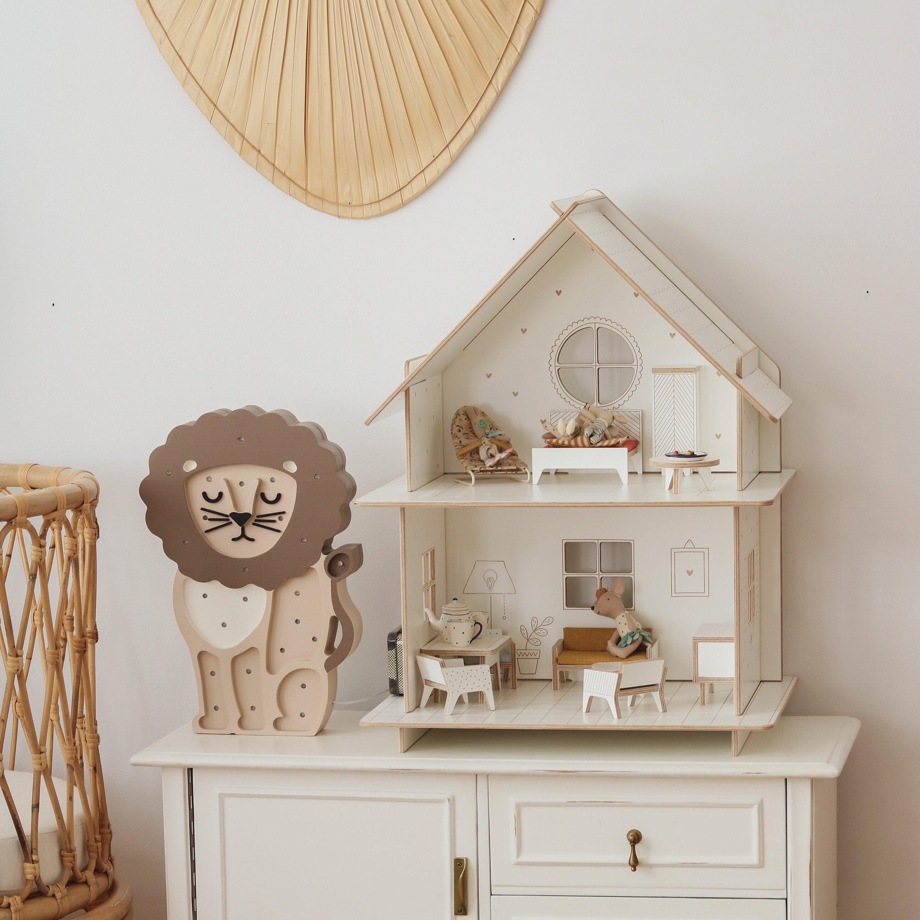Enchanting Little Lion Night Light